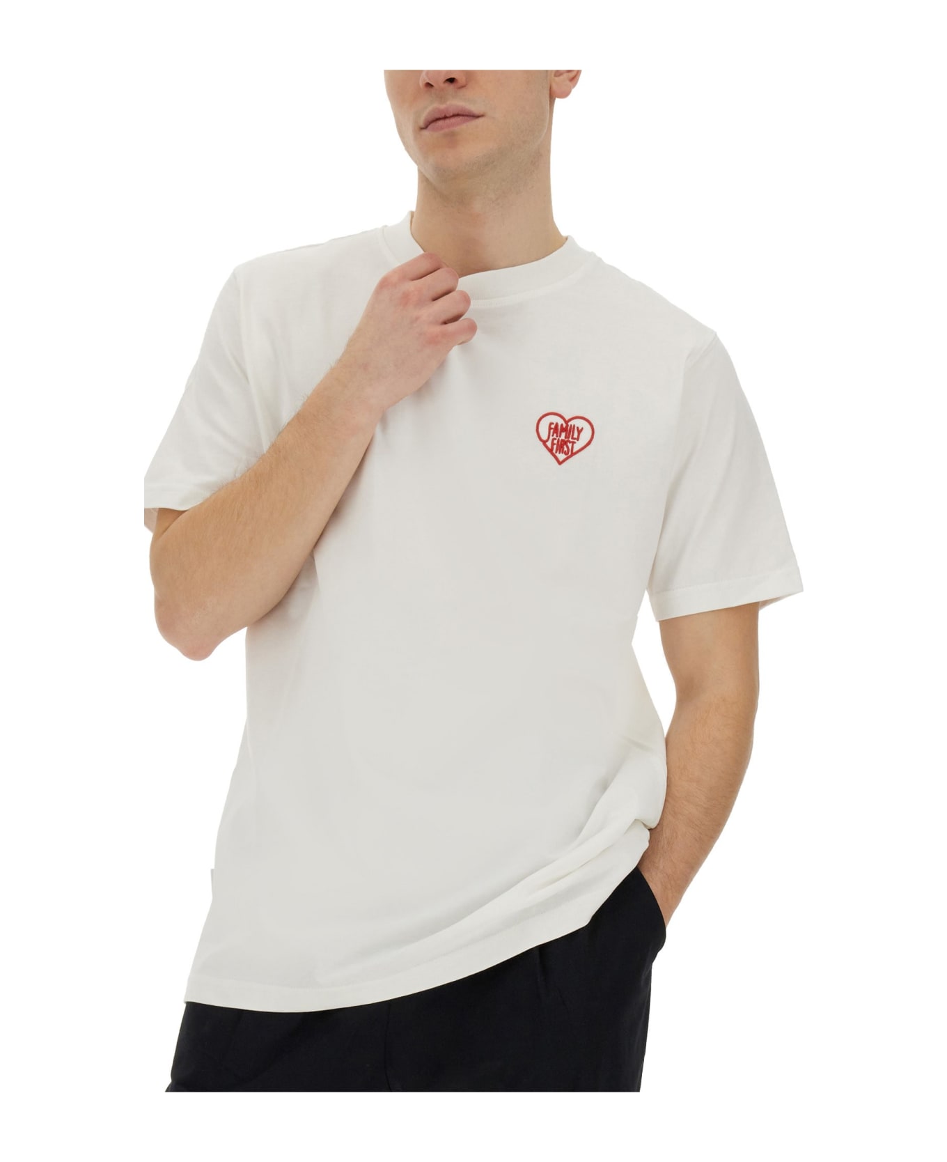 Family First Milano T-shirt With Heart Embroidery - WHITE シャツ