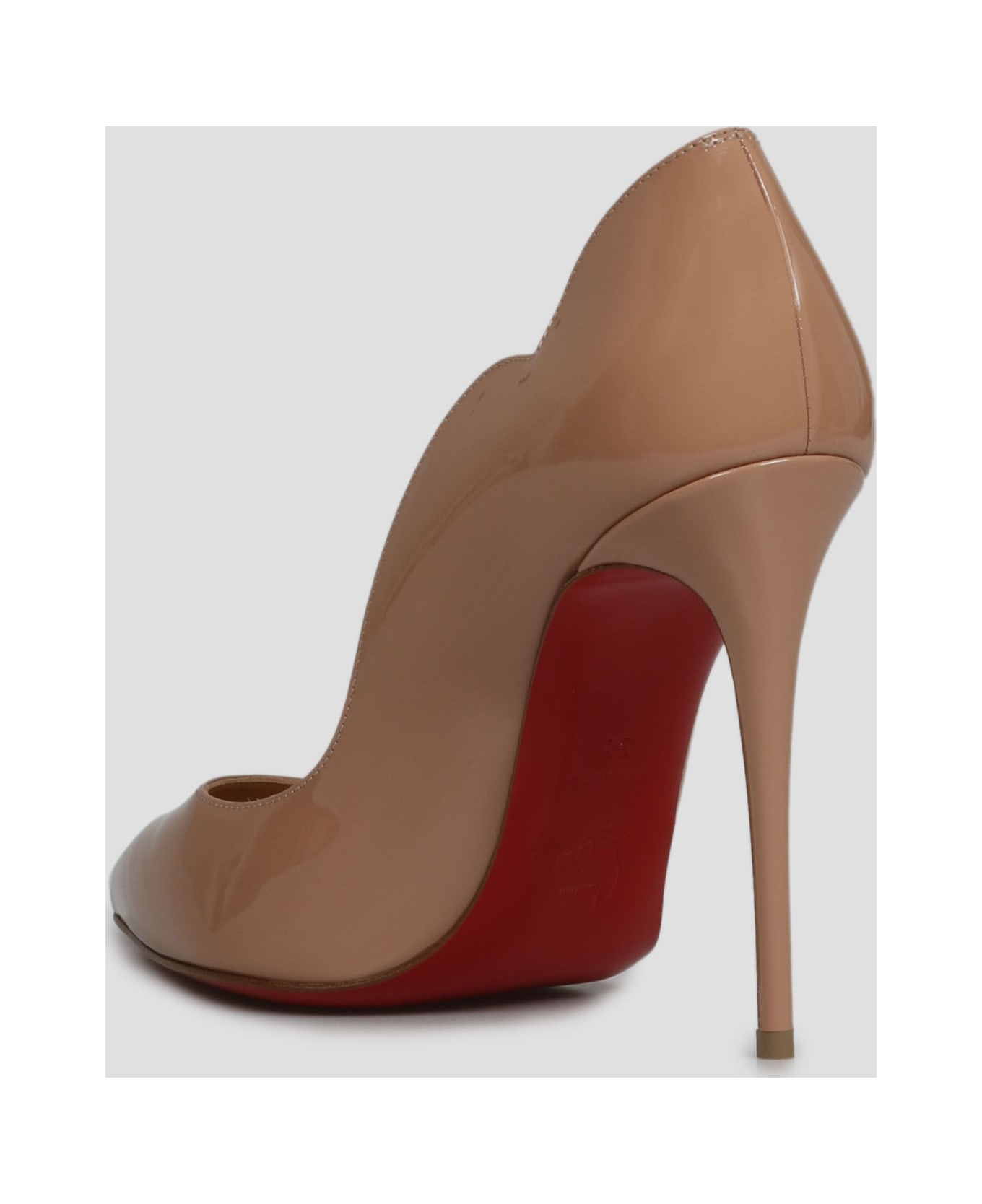 Christian Louboutin Hot Chick Décolleté In Nude Leather - Nude & Neutrals ハイヒール