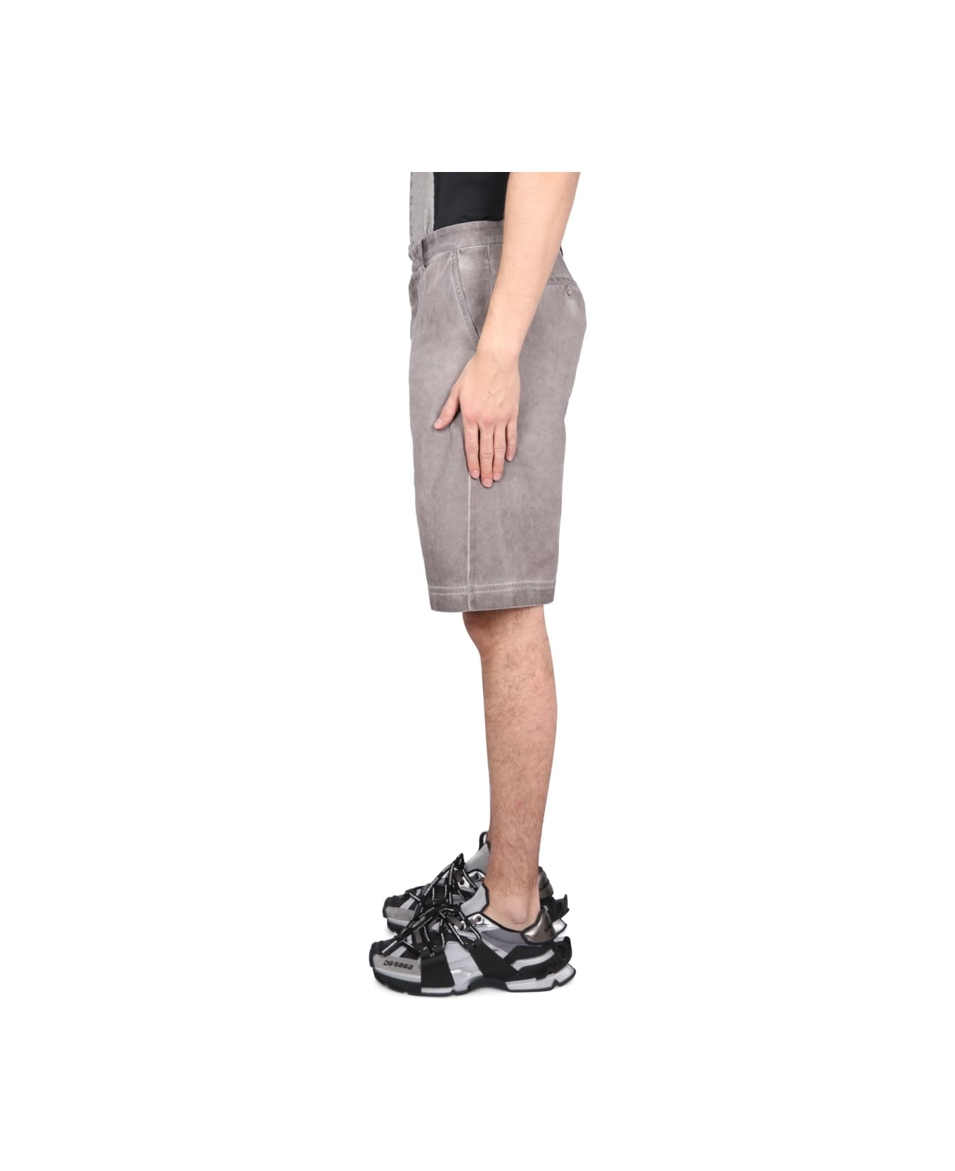 Dolce 
Gabbana Bermuda Shorts With Logo Plaque - MULTICOLOUR
