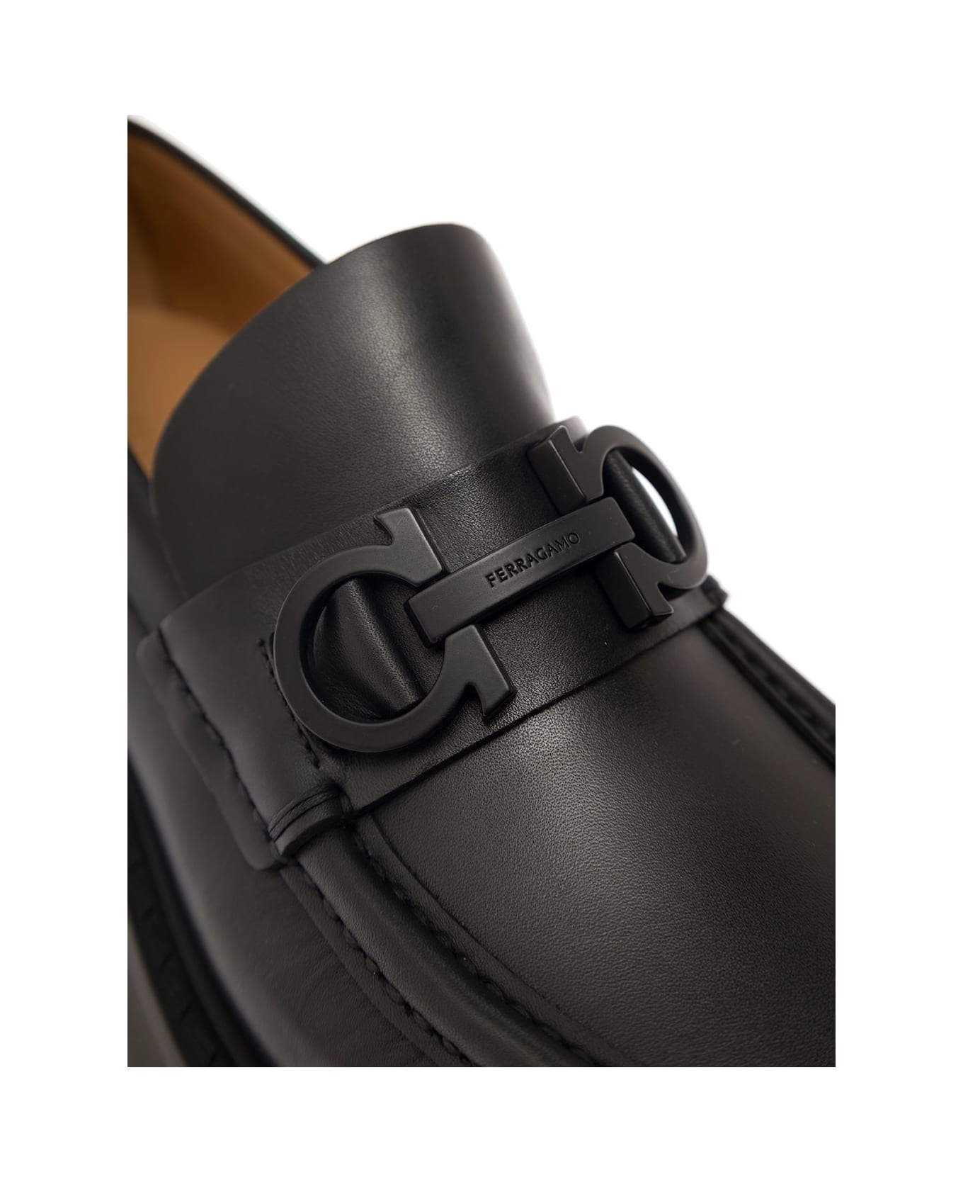 Ferragamo Black Loafer With Gancino Logo In Leather Man - Black