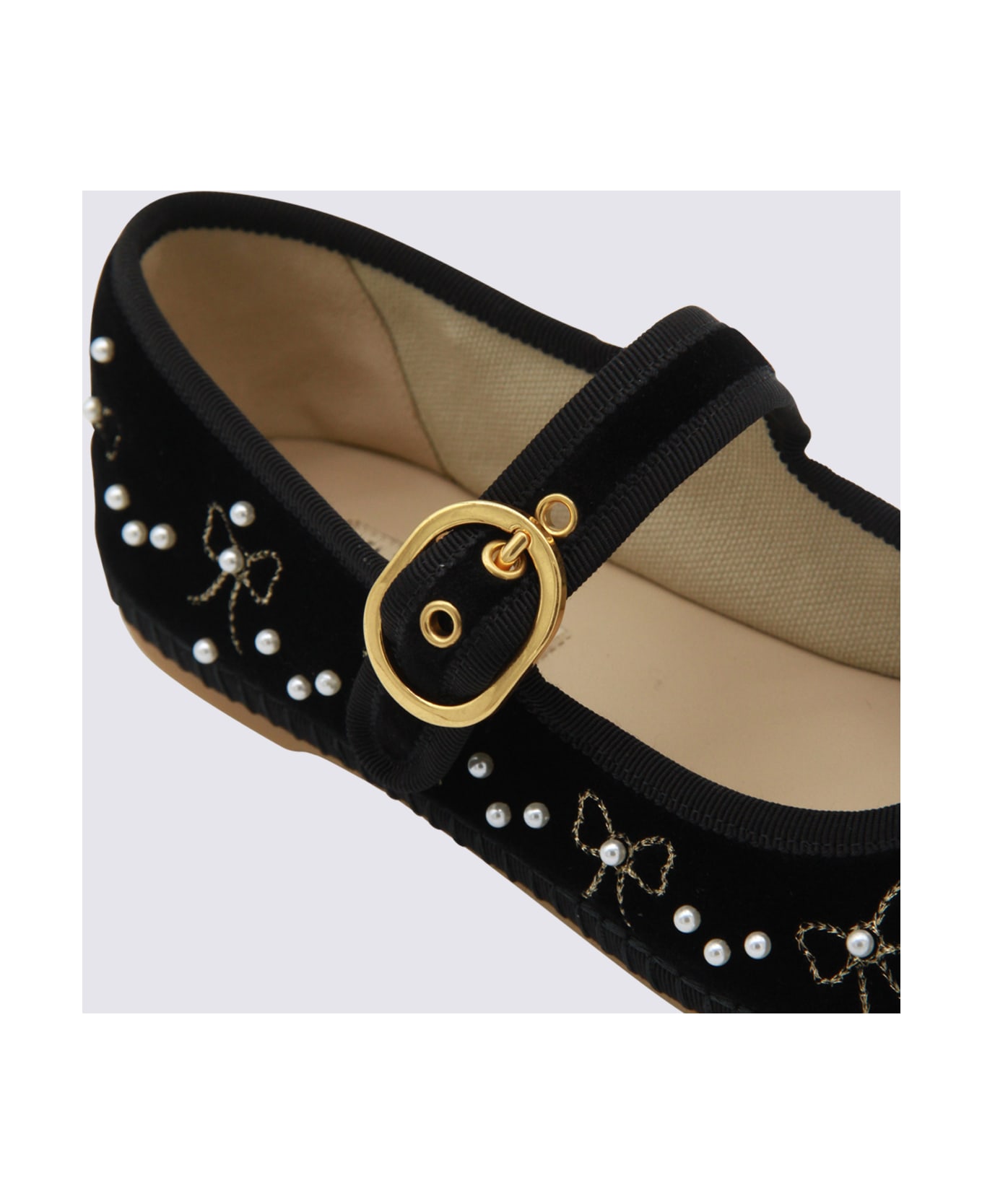 Valentino Garavani Black Flats - BLACK