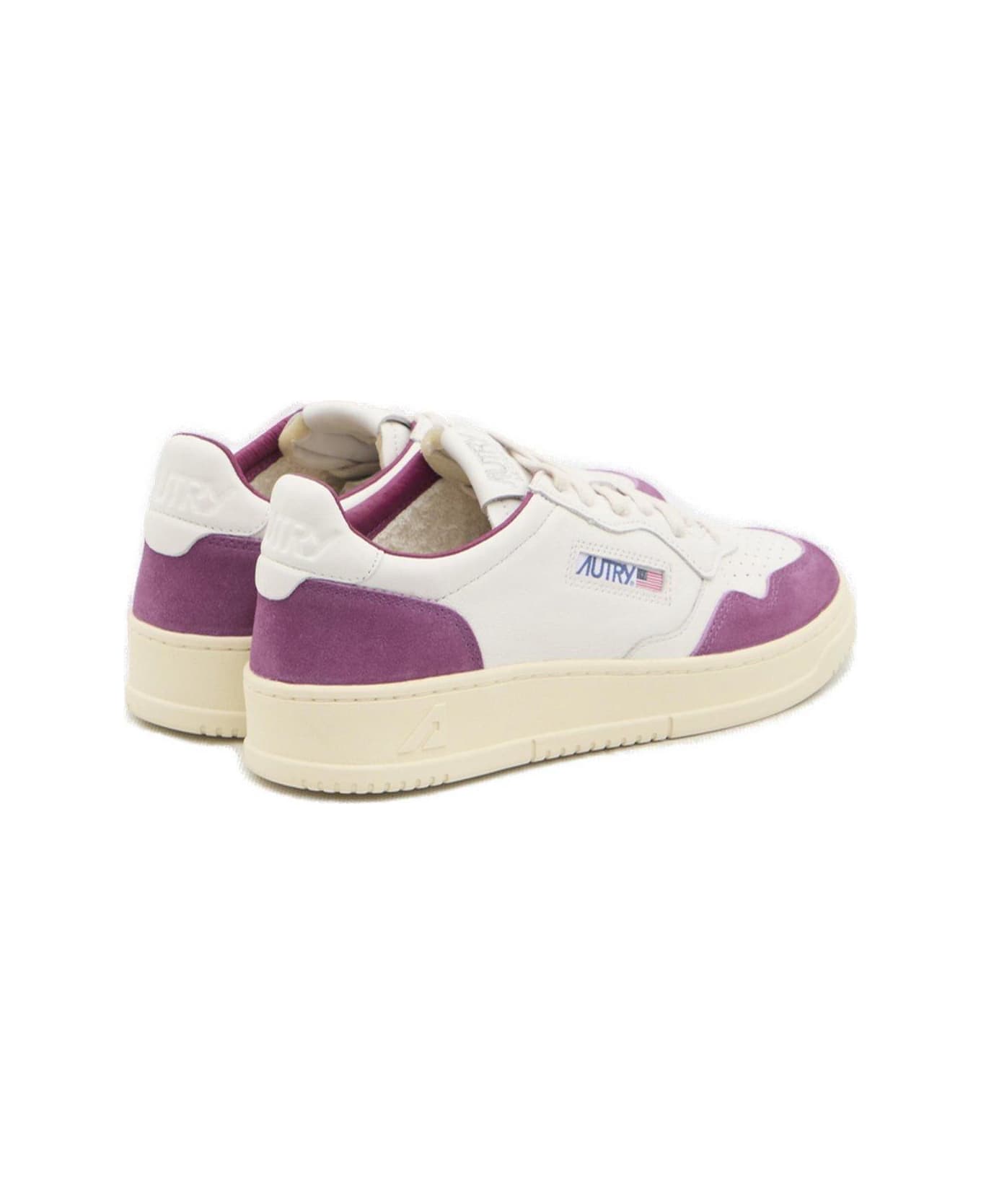 Autry Medalist Low-top Sneakers - White/purple