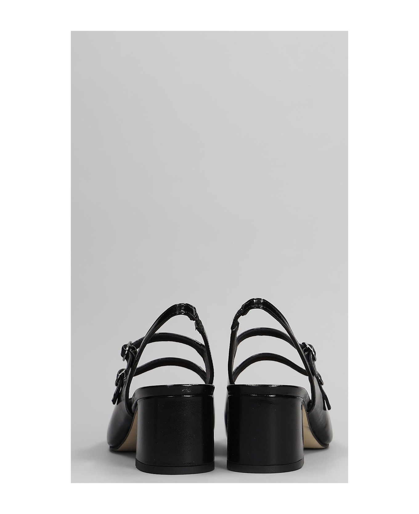 Julie Dee Pumps In Black Leather - black