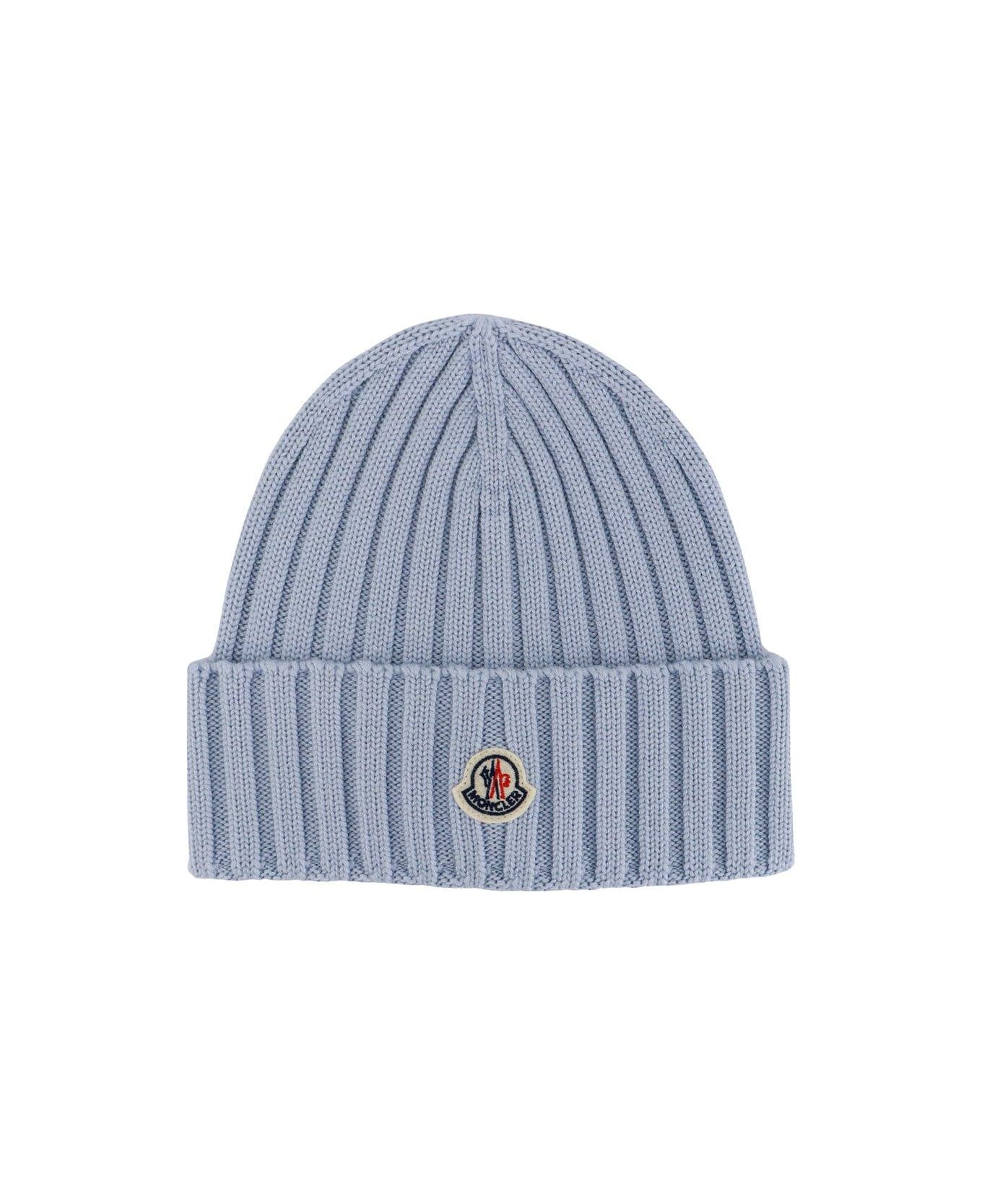 Moncler Logo Patch Ribbed Beanie - Azzurro