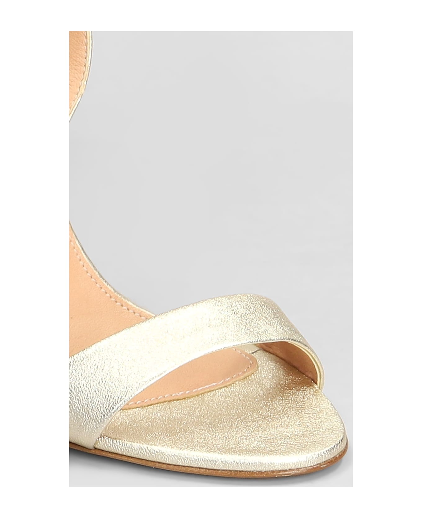 The Seller Sandals In Platinum Leather - platinum