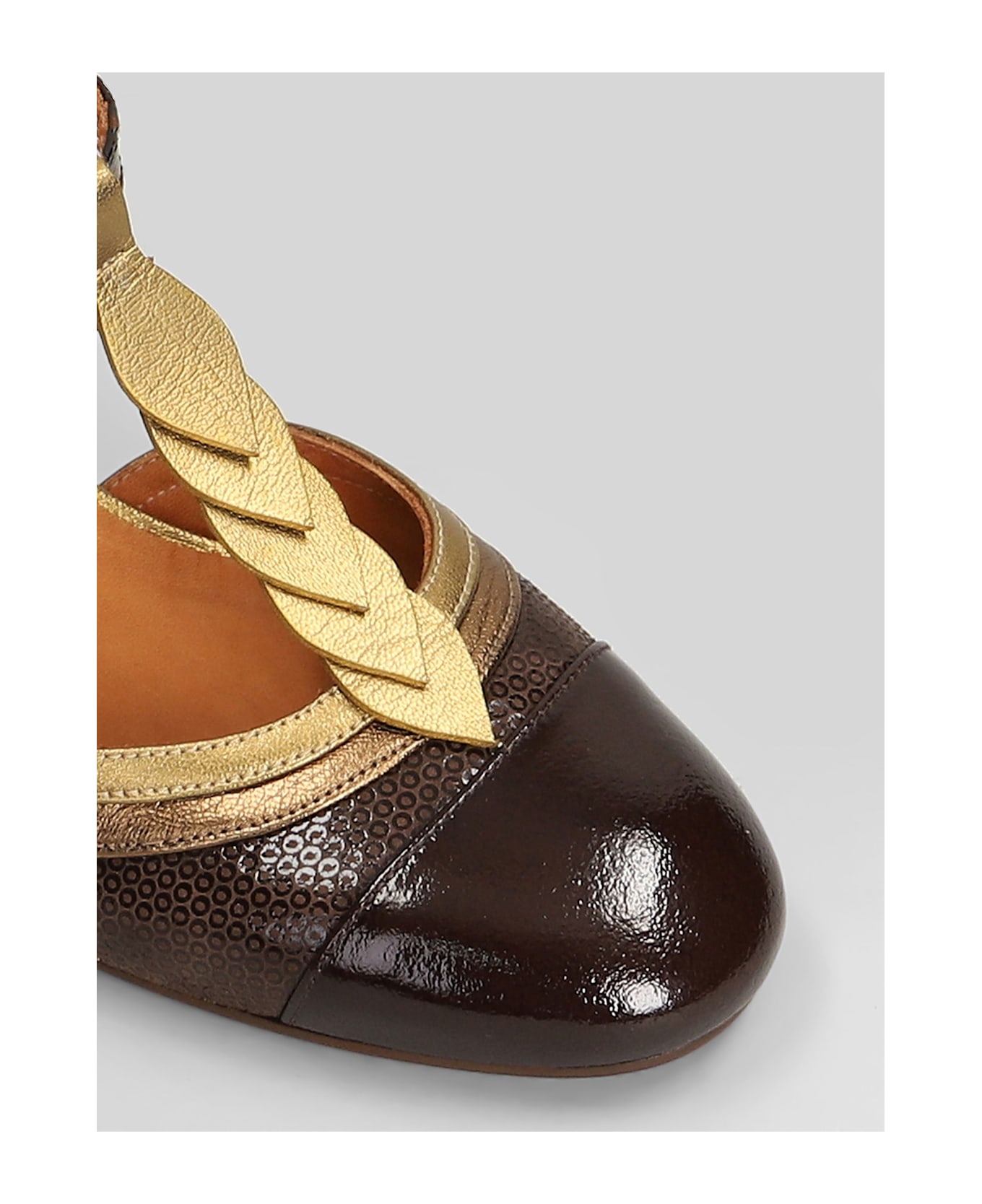 Chie Mihara Filly Pumps In Brown Leather - brown