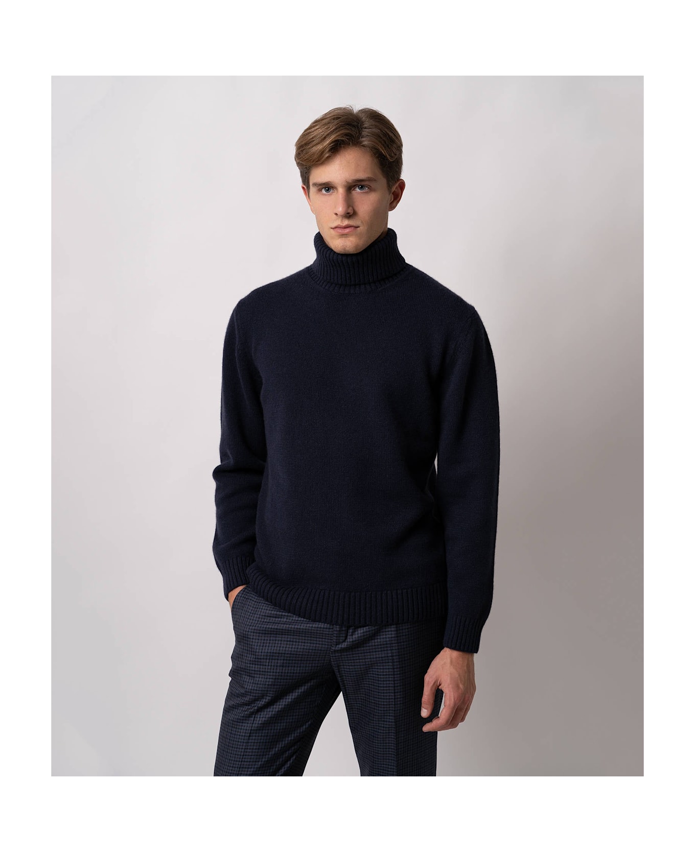 Larusmiani Turtleneck Sweater 
diablerets
 Sweater - MidnightBlue
