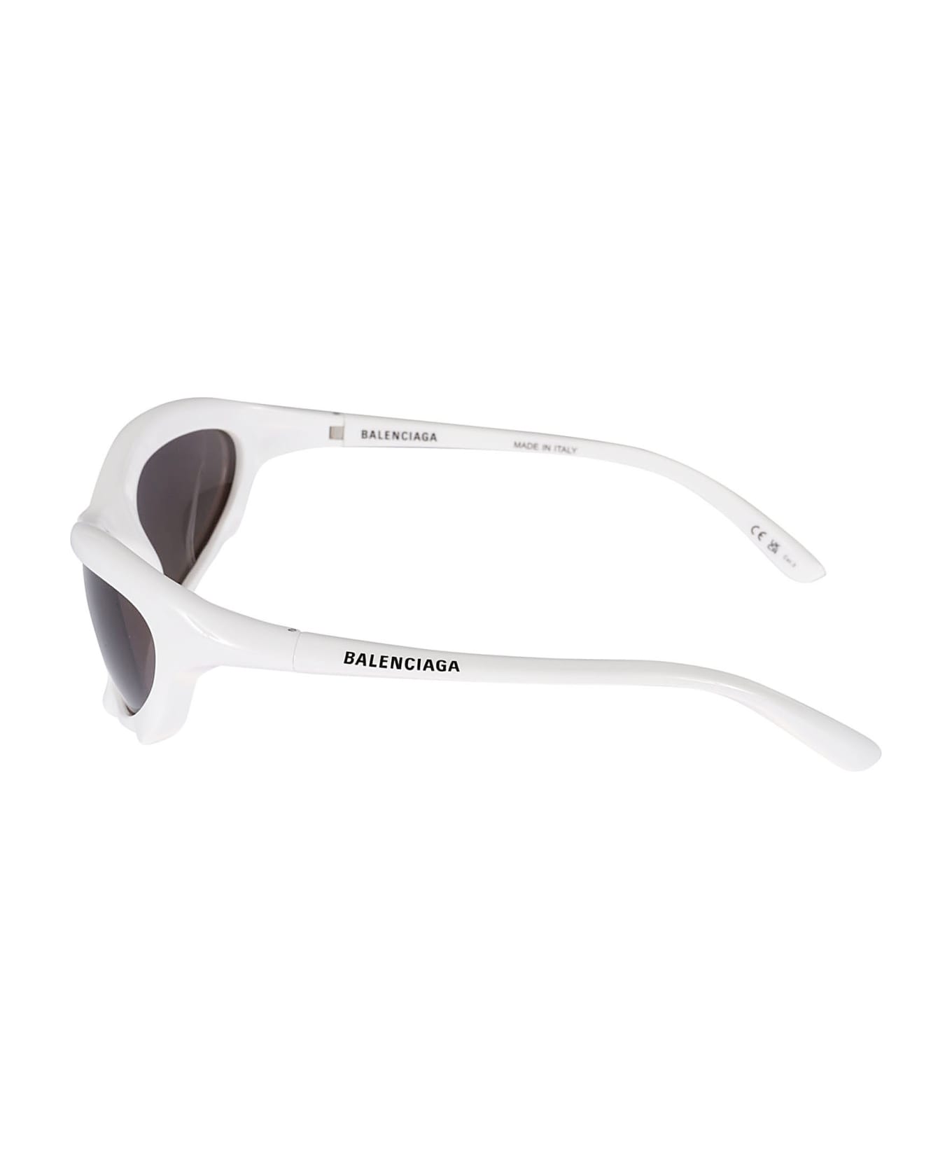 Balenciaga Eyewear Logo Sided Cat Eye Sunglasses - White/Grey