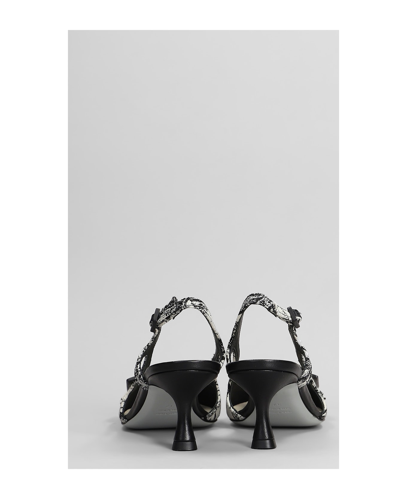 Roberto Festa Atena Pumps In Black Fabric - black