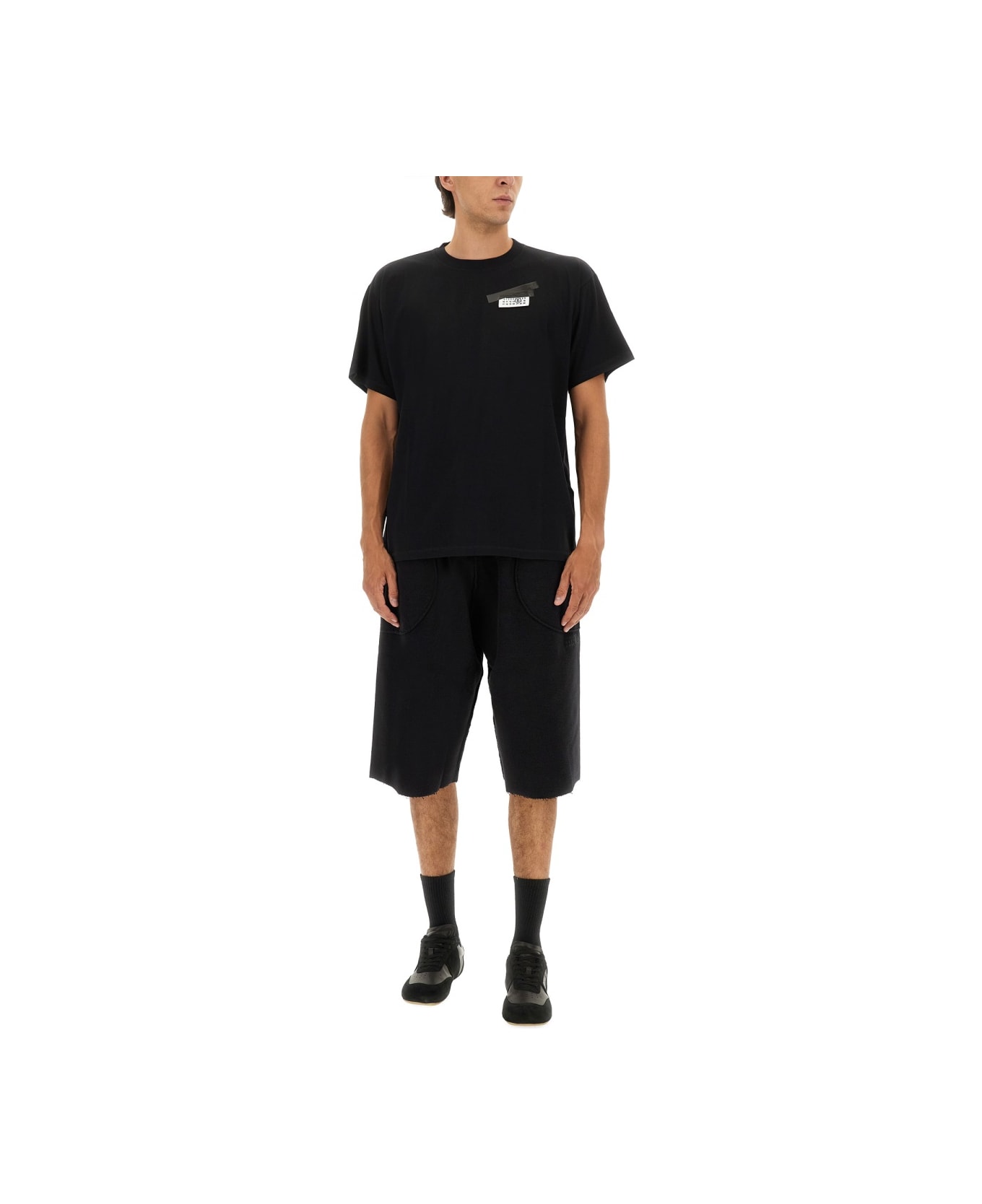 MM6 Maison Margiela Shorts With Logo - BLACK