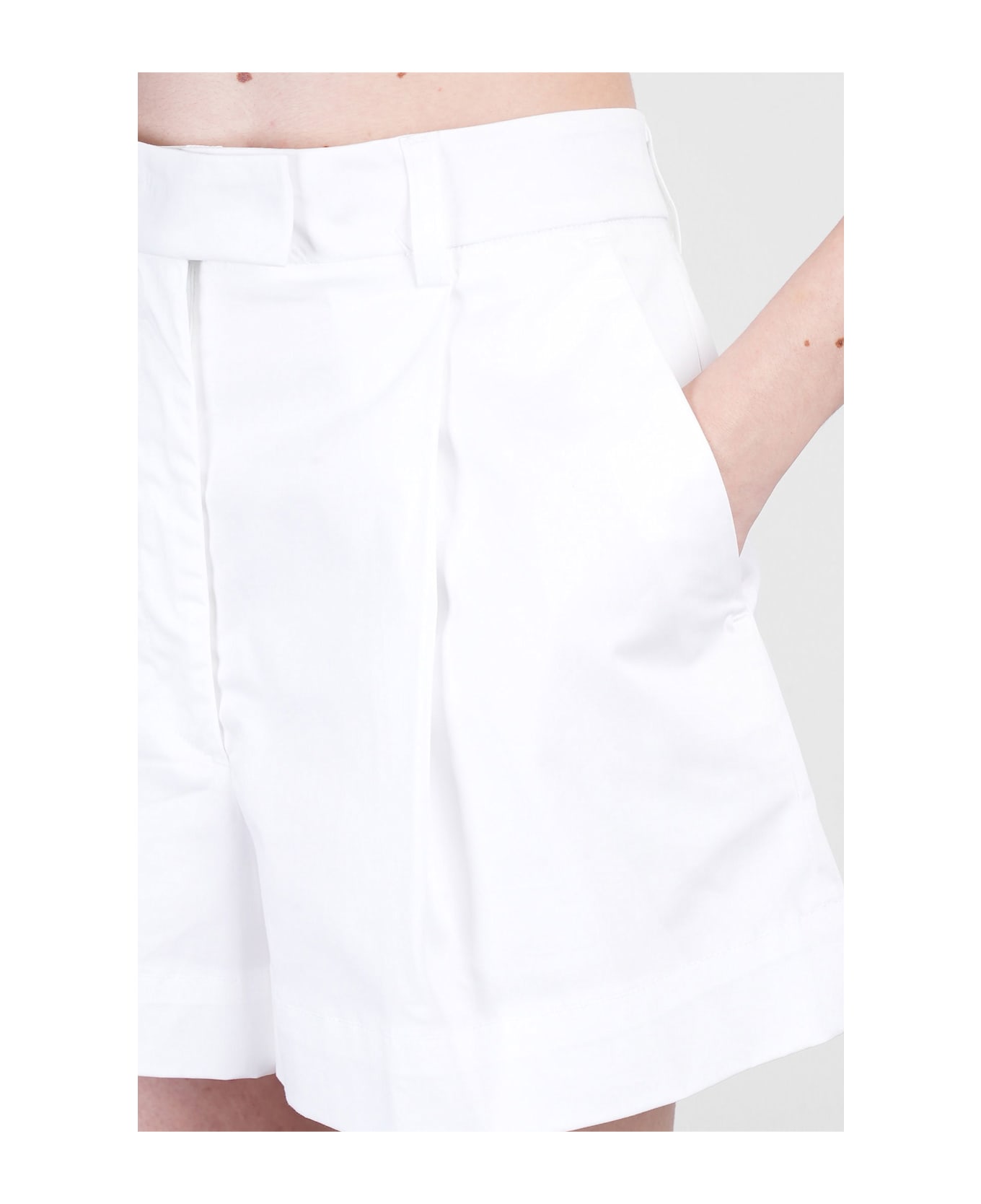 TheLatest Bea 31b5 Shorts In White Cotton - white