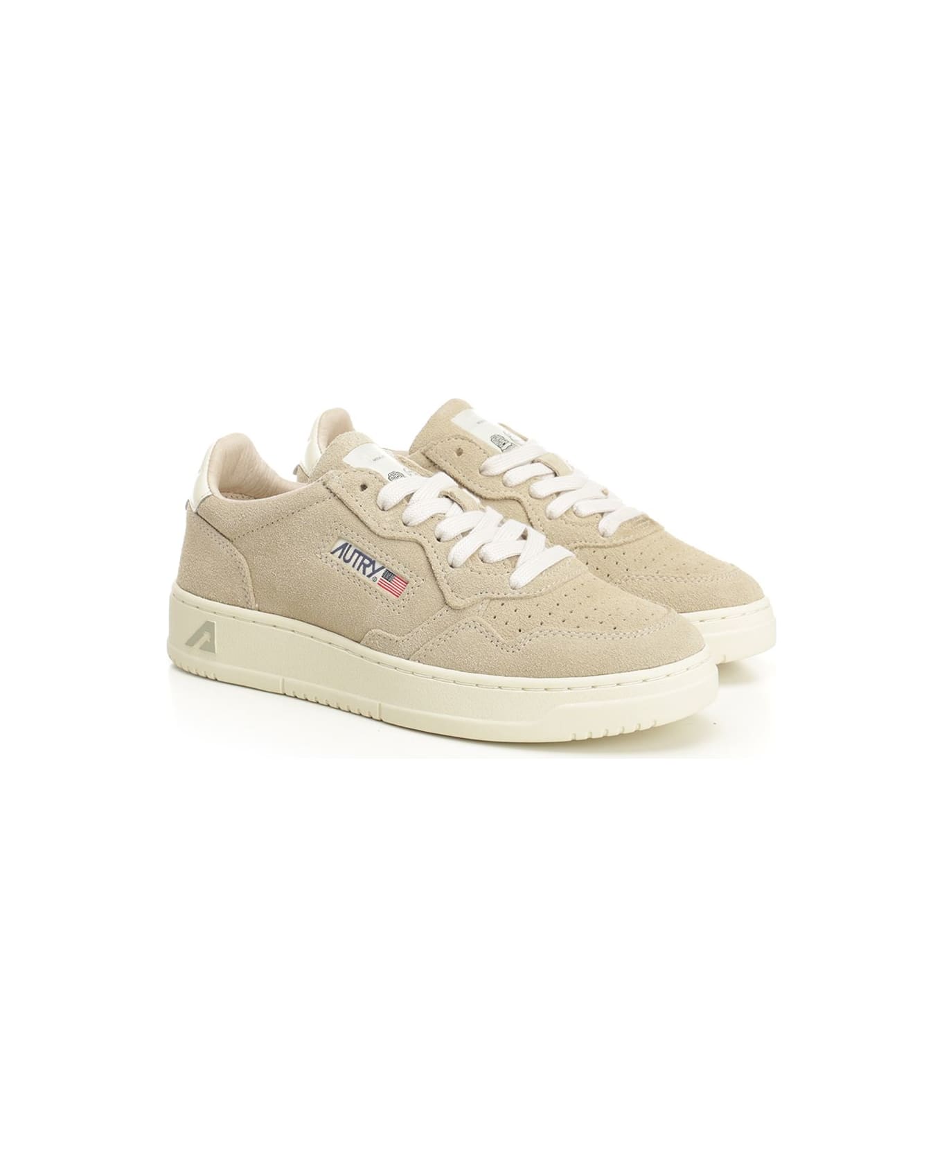 Autry 'medalist Low' Sneaker - Papyrus/wht