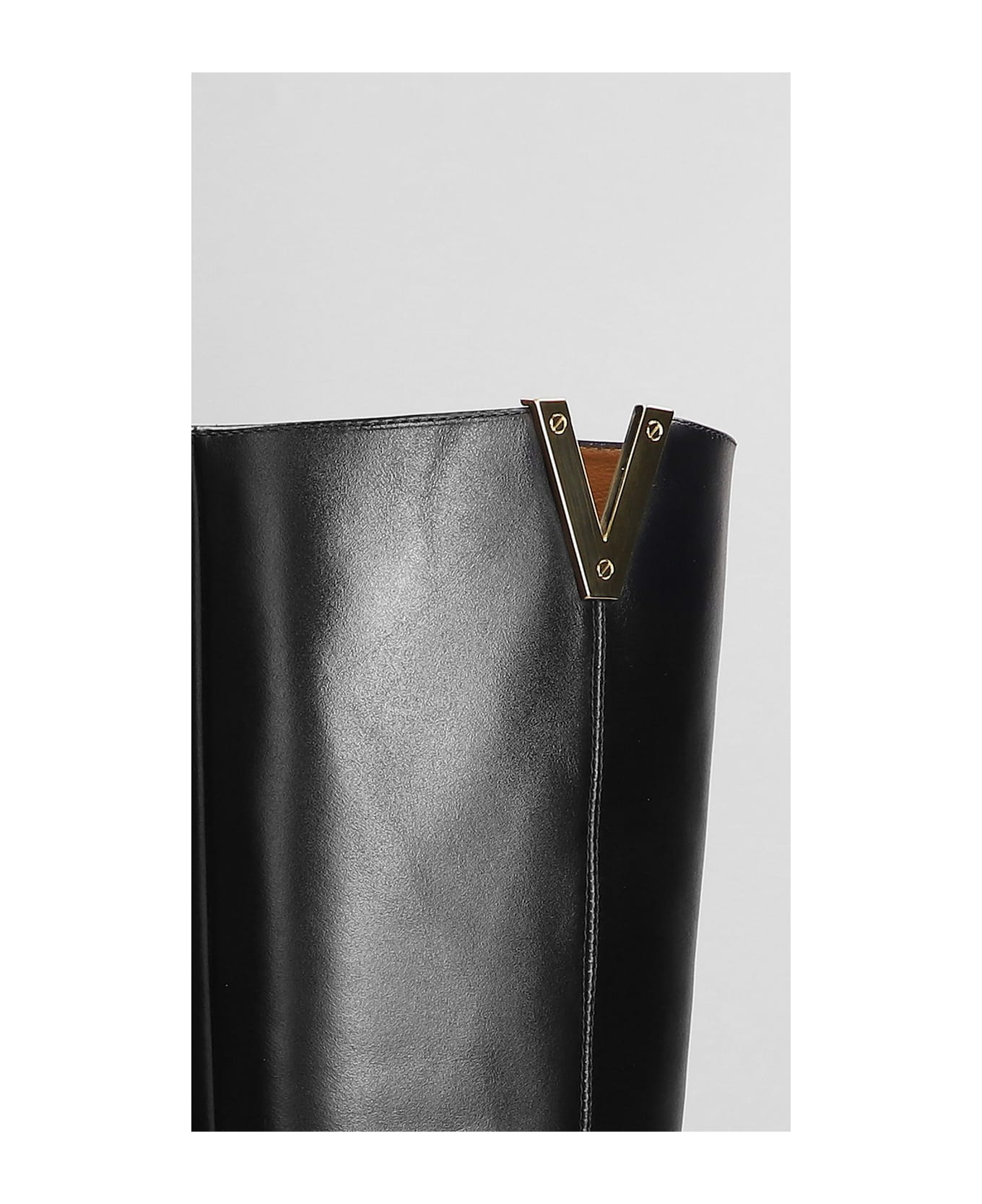 Via Roma 15 In Black Leather - black