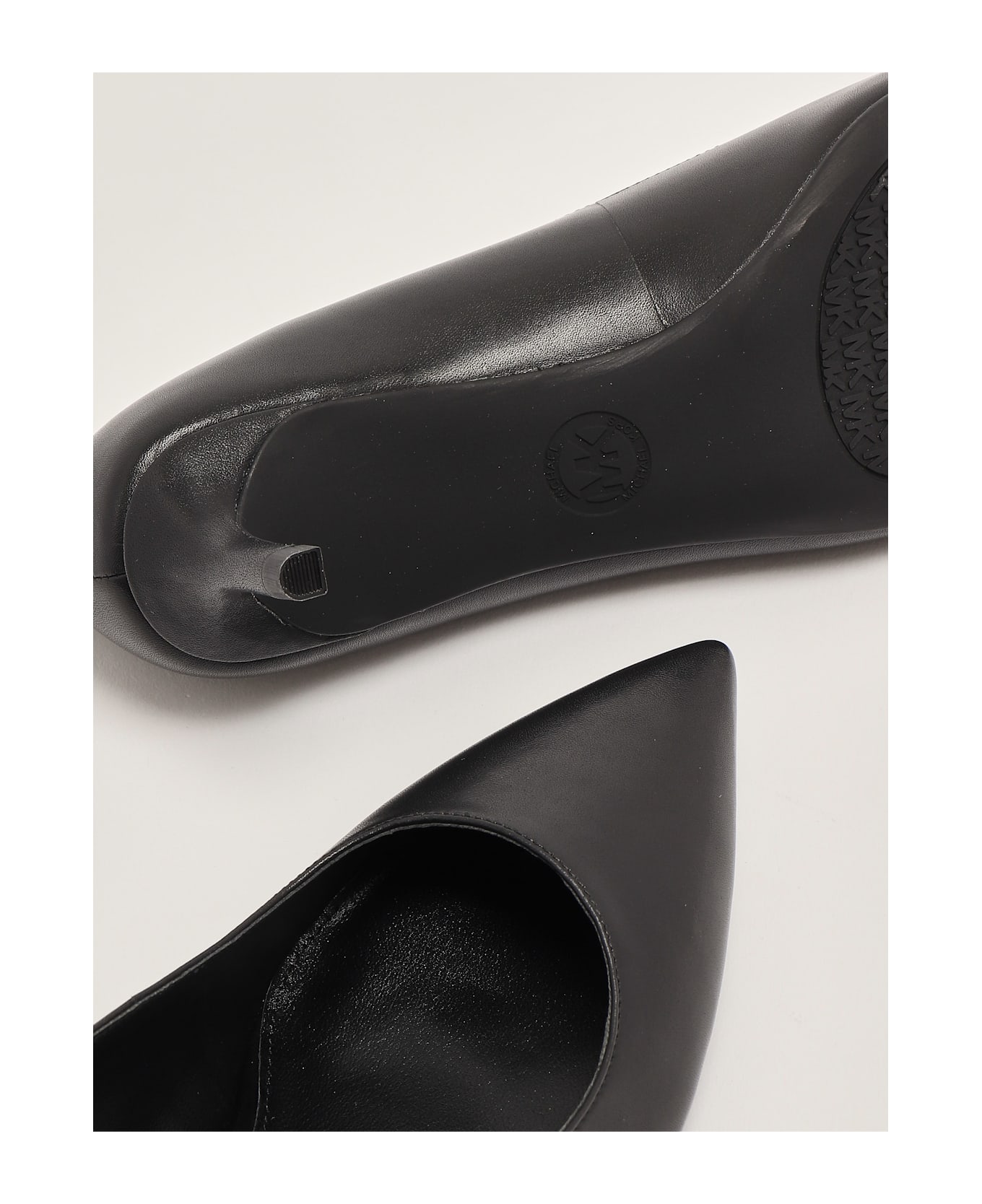 Michael Kors Alina Flex Kitten Pump Pump - NERO