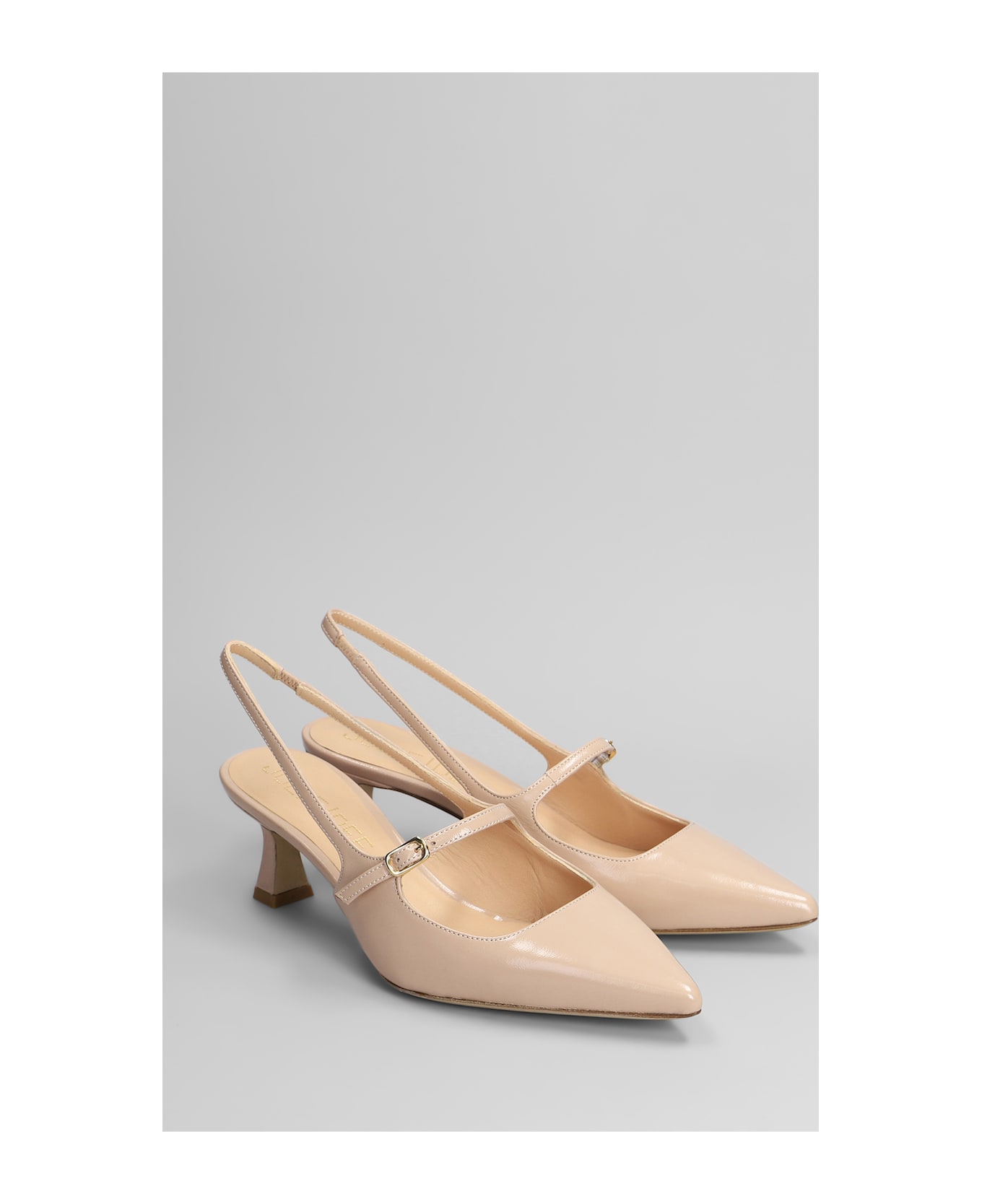 Julie Dee Pumps In Powder Leather - powder