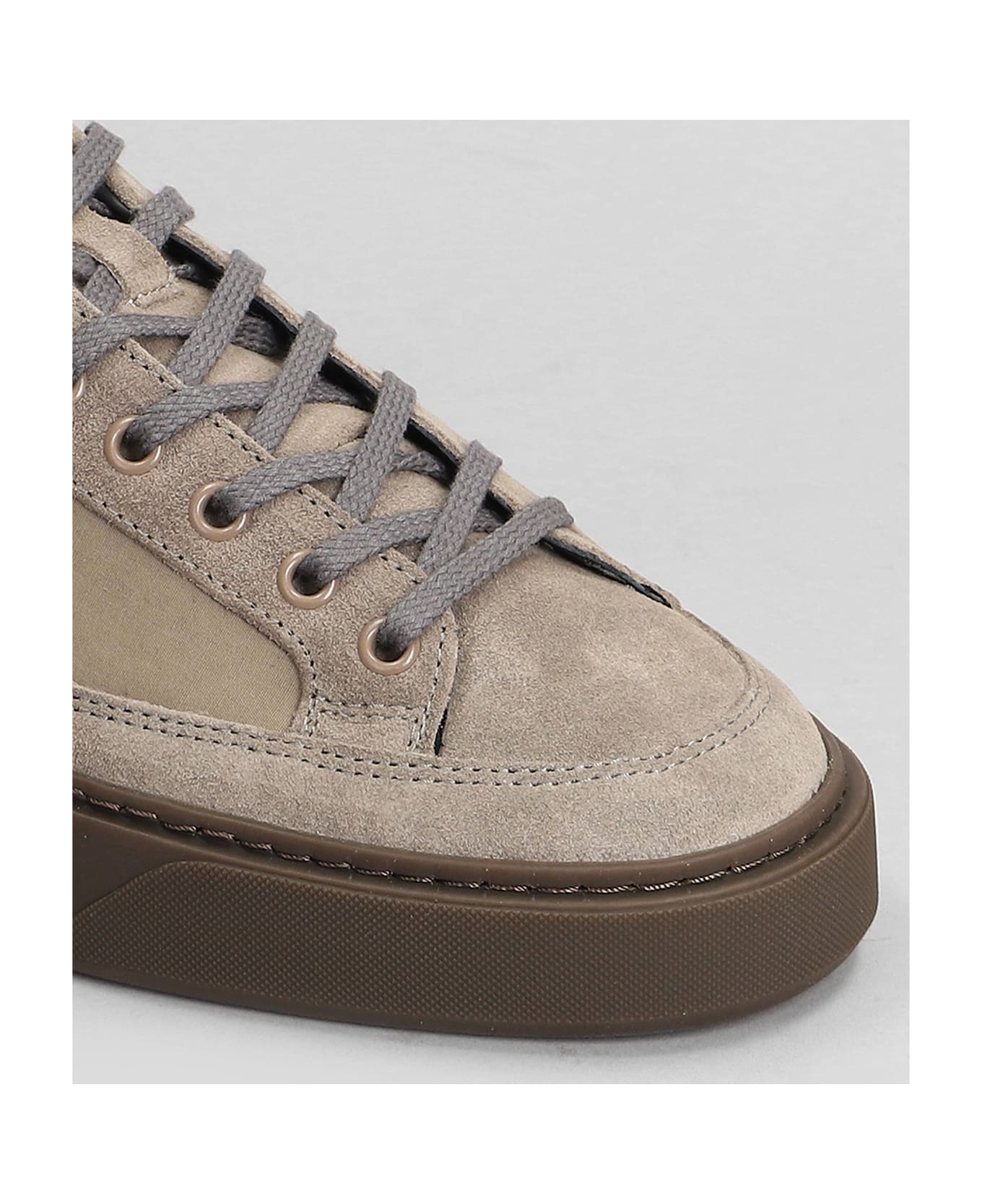 D.A.T.E. Levante Ground Sneakers In Taupe Suede And Fabric - taupe