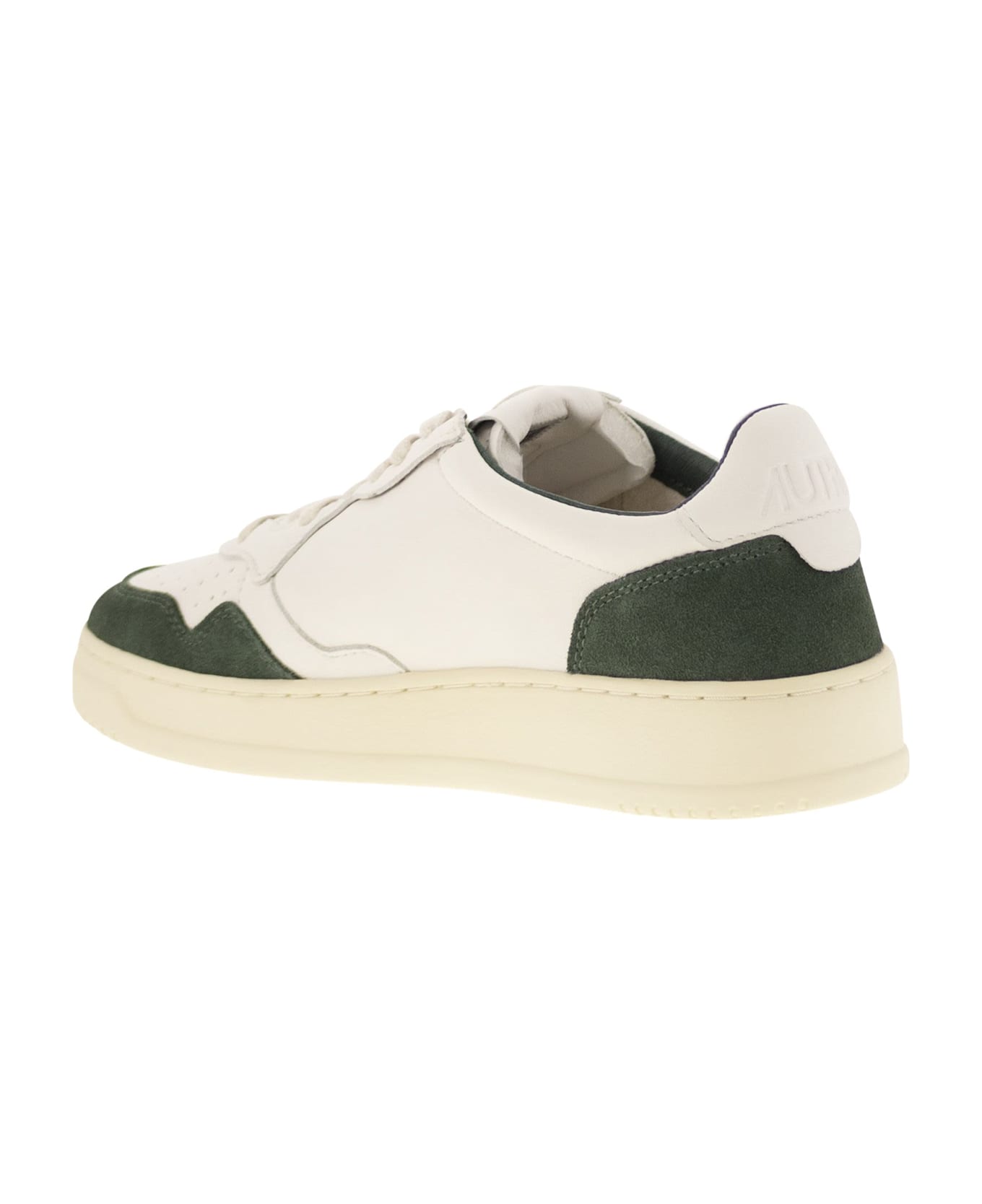 Autry Medalist Low - Leather And Suede Sneakers - White/green
