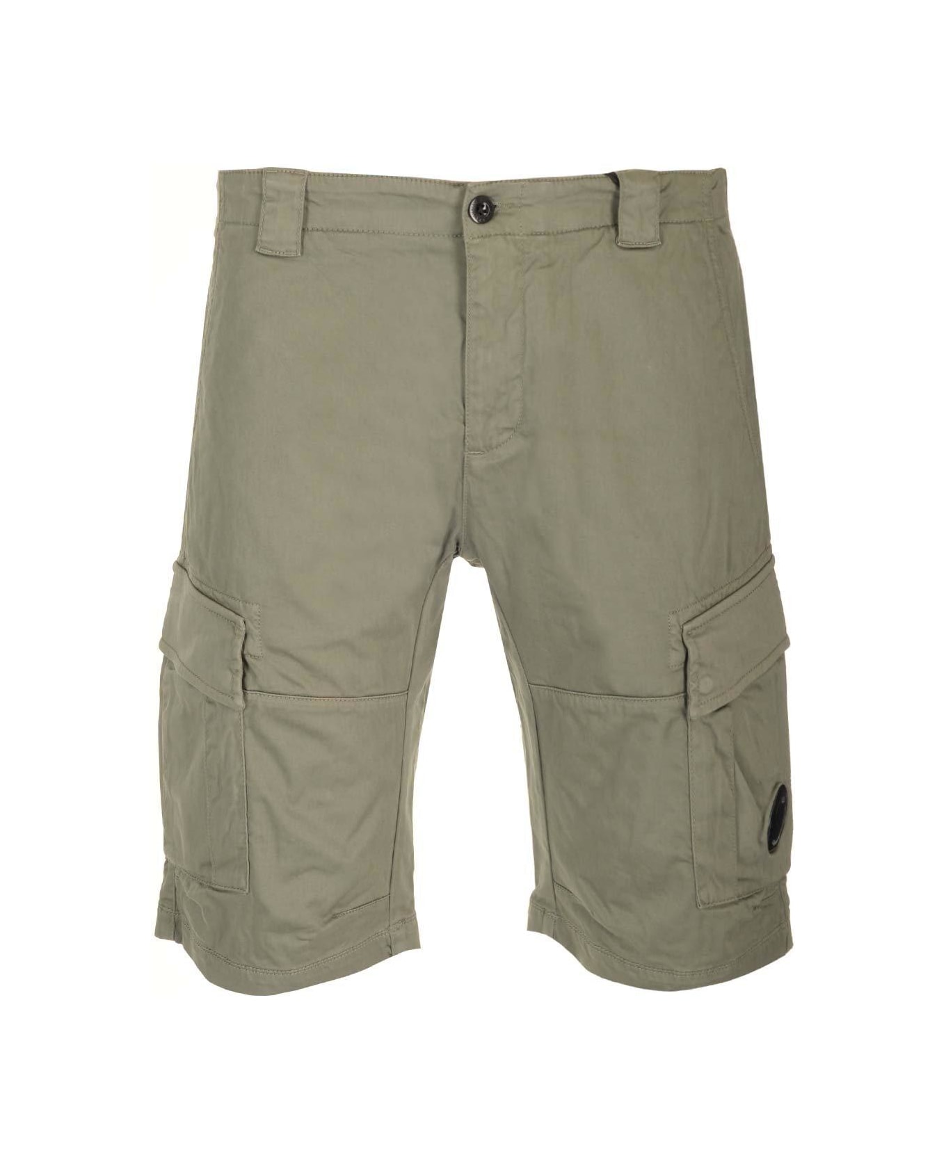 C.P. Company Lens-detailed Cargo Shorts - Agave green