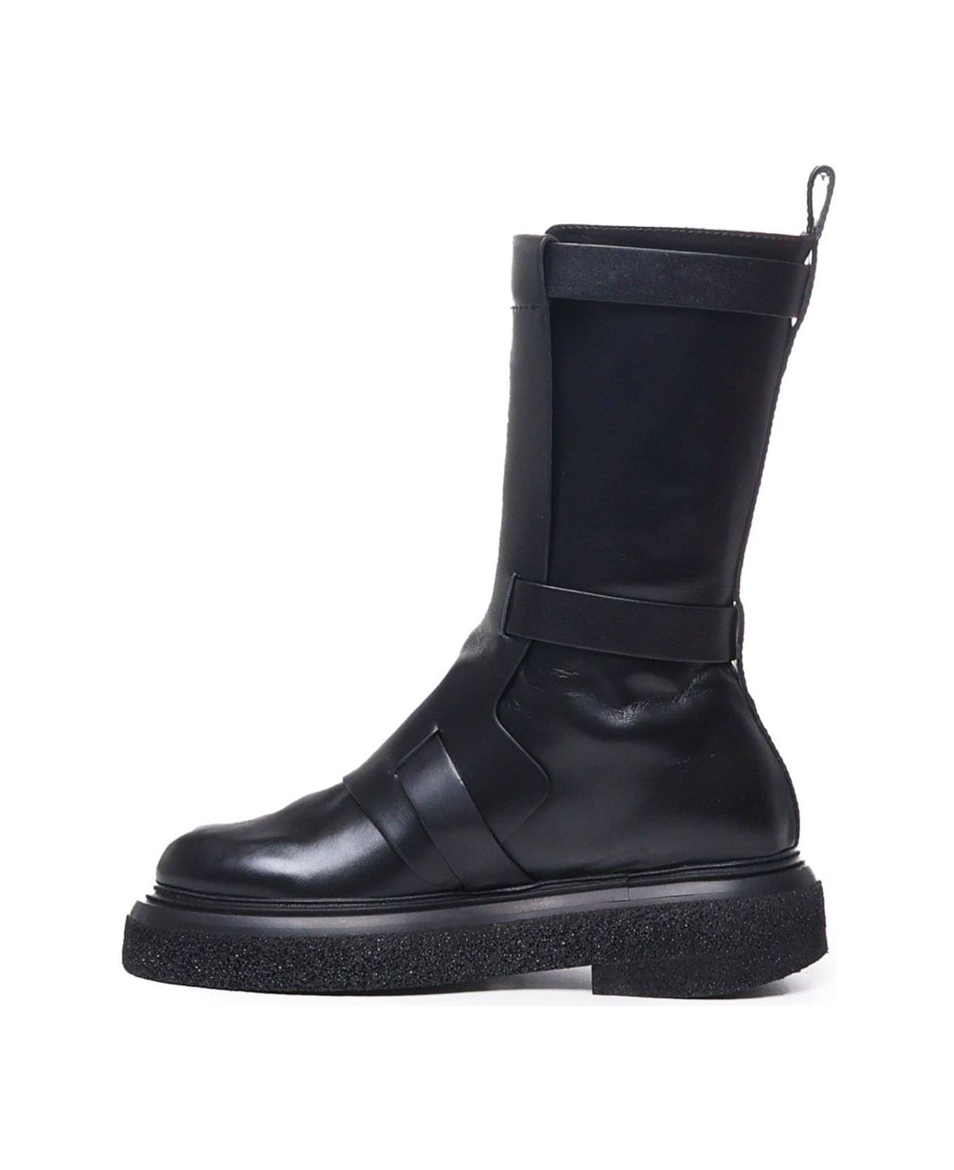 Max Mara Buckled Detailed Round Toe Boots - Black