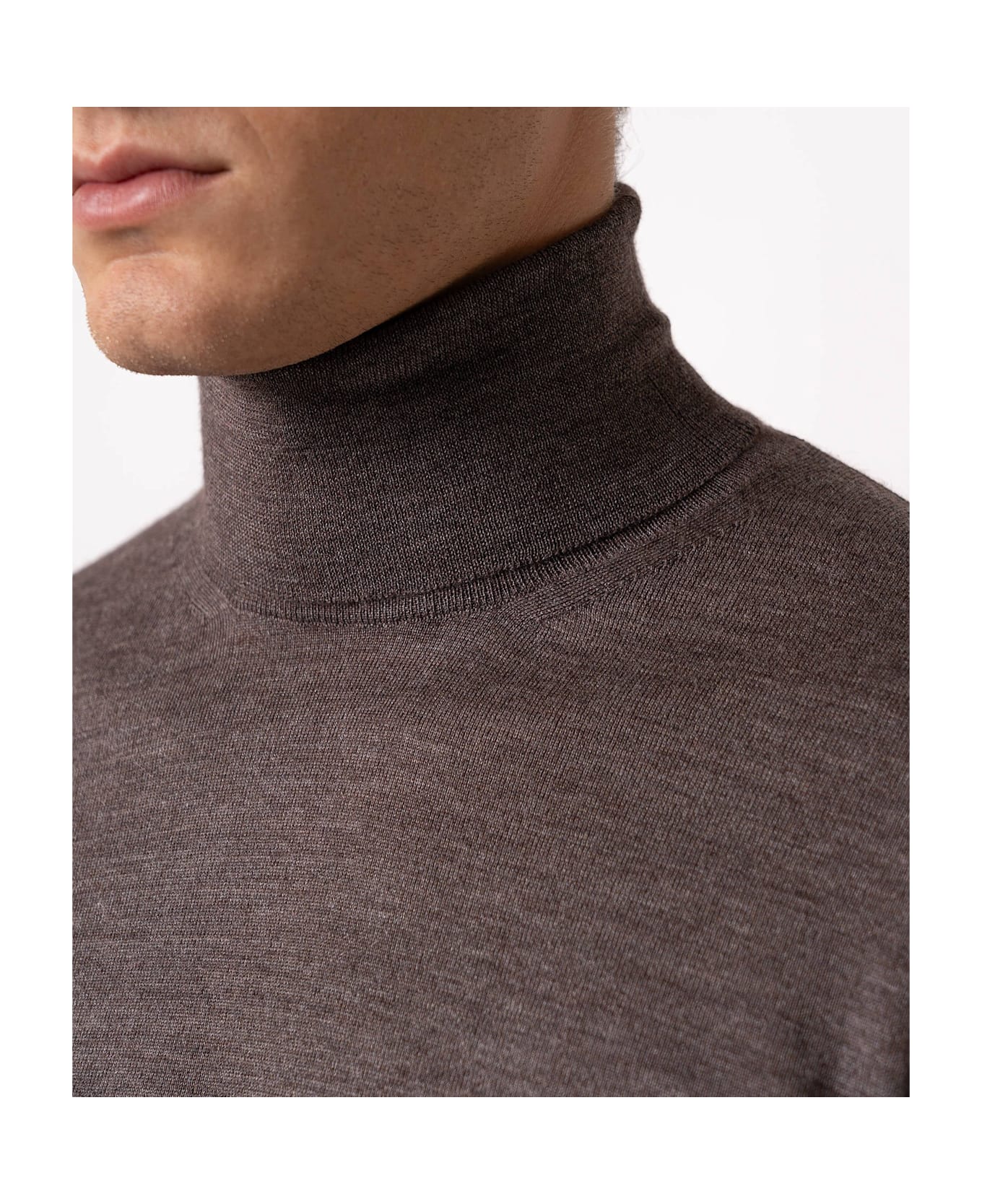 Larusmiani Turtleneck Sweater 
pullman
 Sweater - Beige