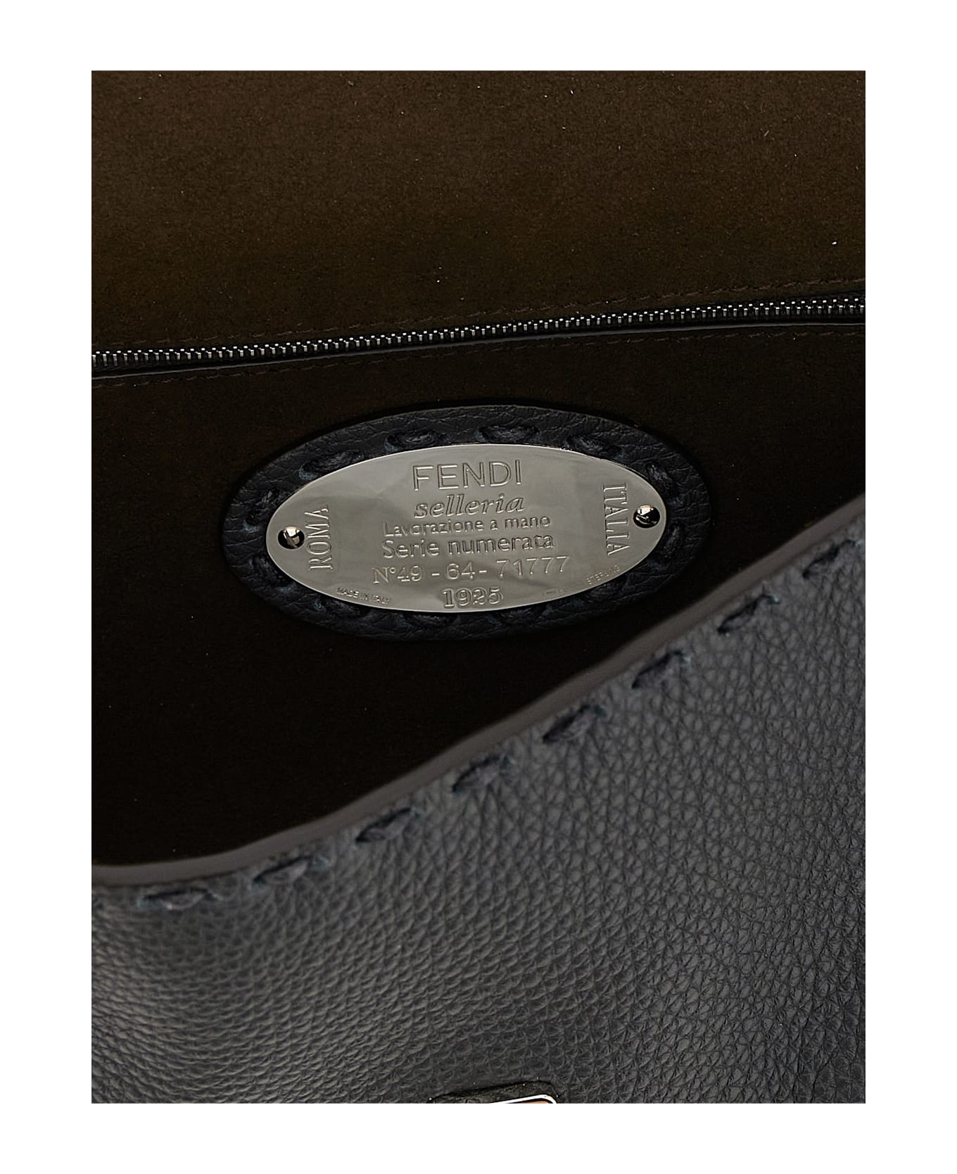 Fendi 
baguette
 Shoulder Bag - Gray