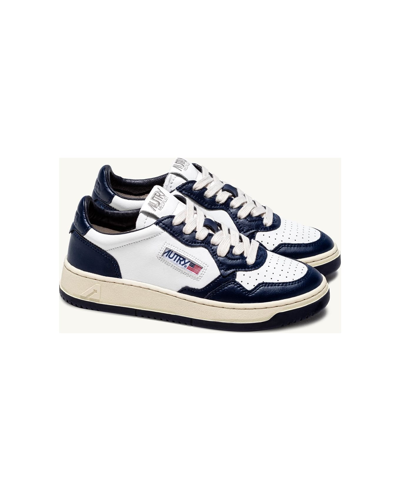 Autry Medalist Low Leather Sneakers - Wht/blue