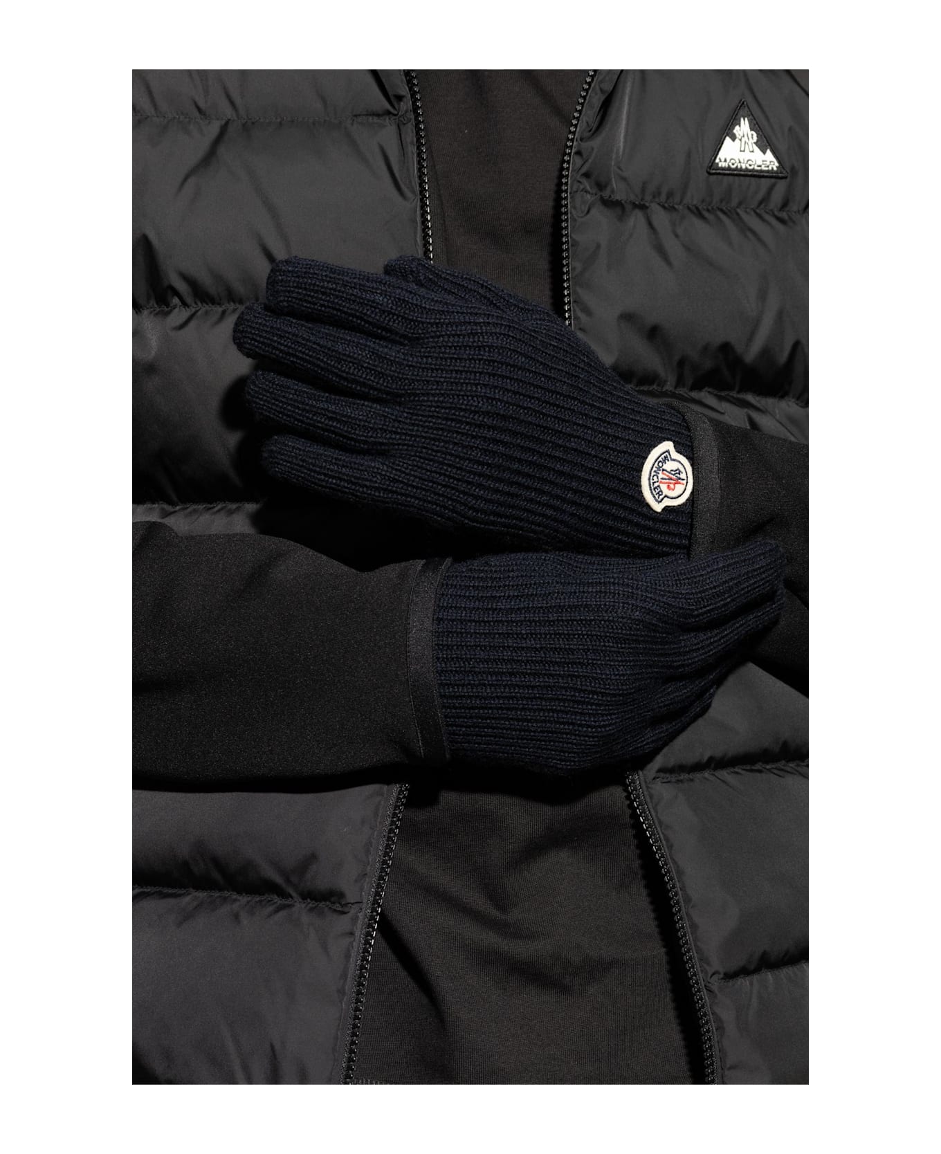 Moncler Wool Gloves With Logo Patch