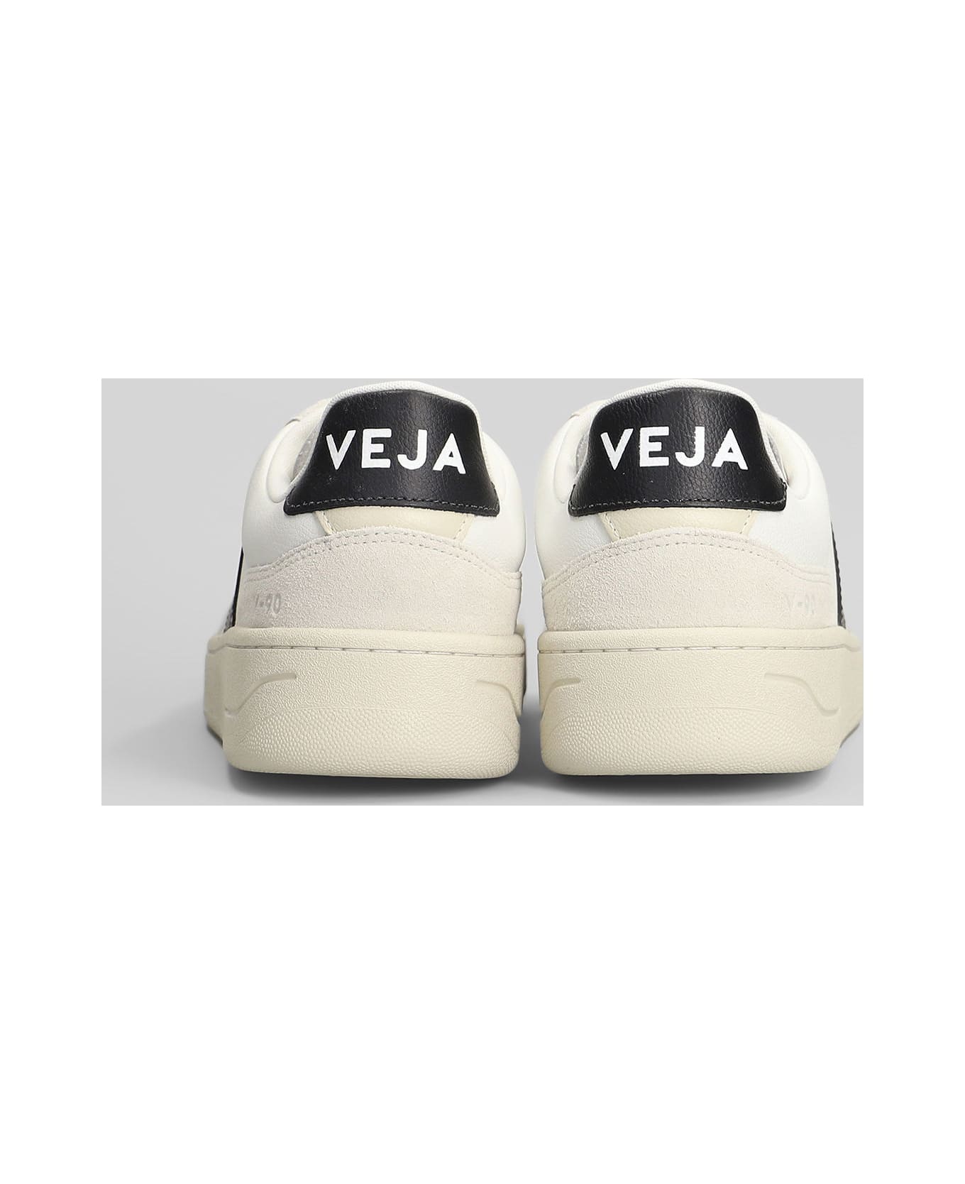 Veja V-90 O.t Sneakers In White Suede And Leather - white