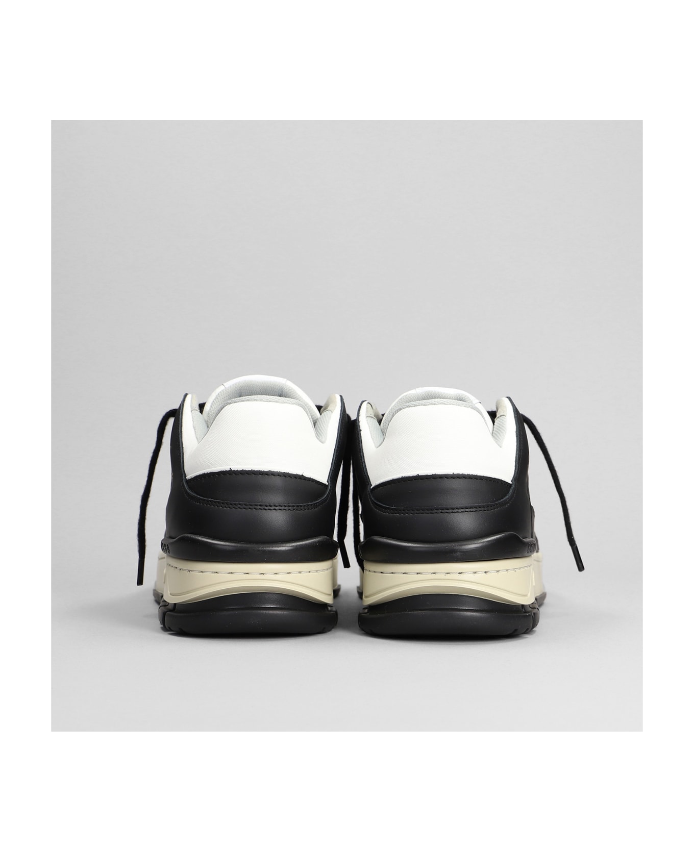 Axel Arigato Area Lo Sneakers In Black Leather - Nero bianco