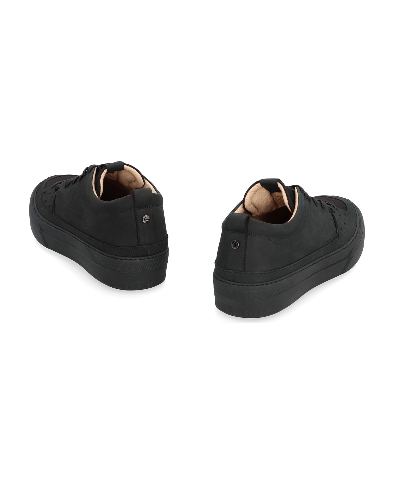 Volta Judoka Low-top Sneakers - black