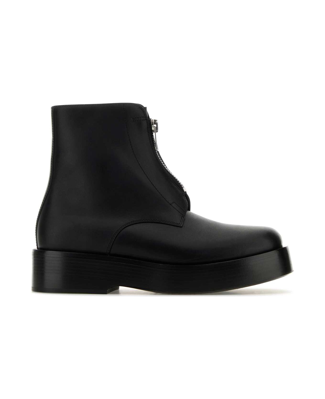 Bottega Veneta Black Leather Torino Ankle Boots - Black