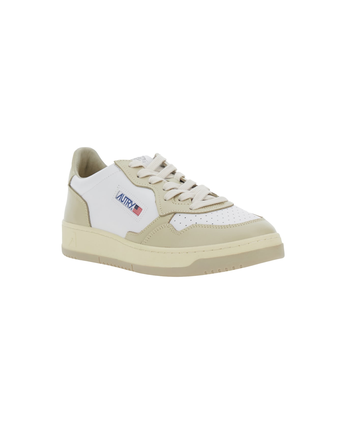 Autry 'medalist' Beige Low Top Sneakers With Logo Patch On Tongue And Side And Logo Lettering On The Heel In Leather Man - Beige