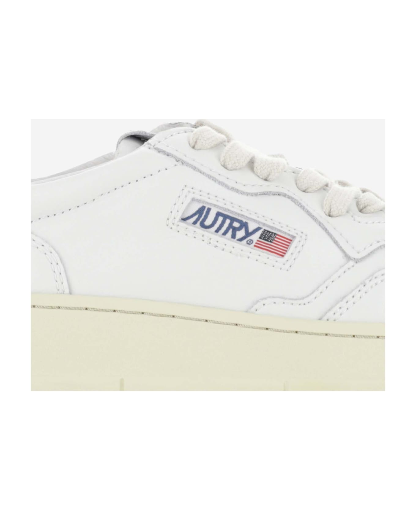 Autry Low Medalist Sneakers - White