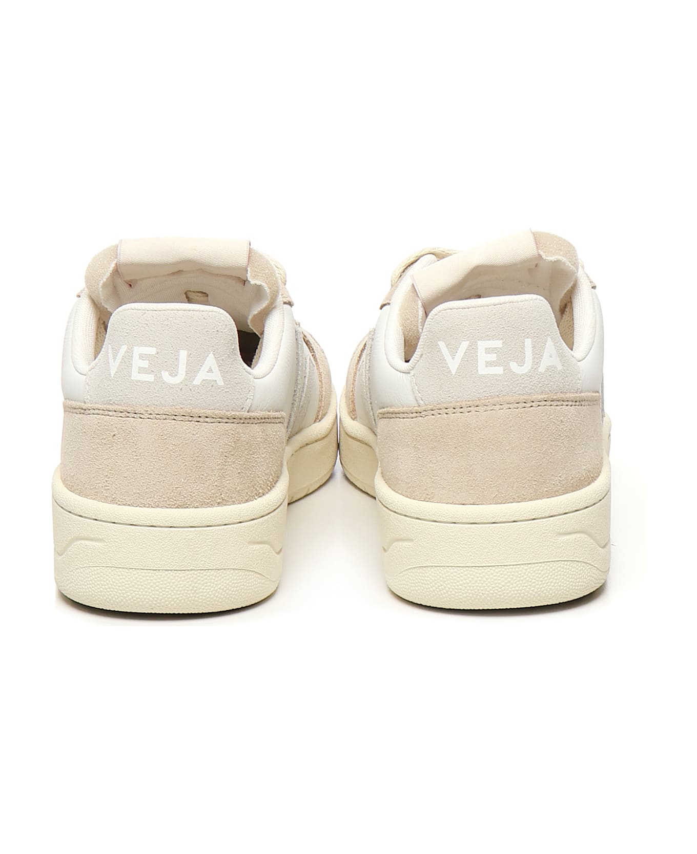 Veja V-82 Sneakers - White/almond