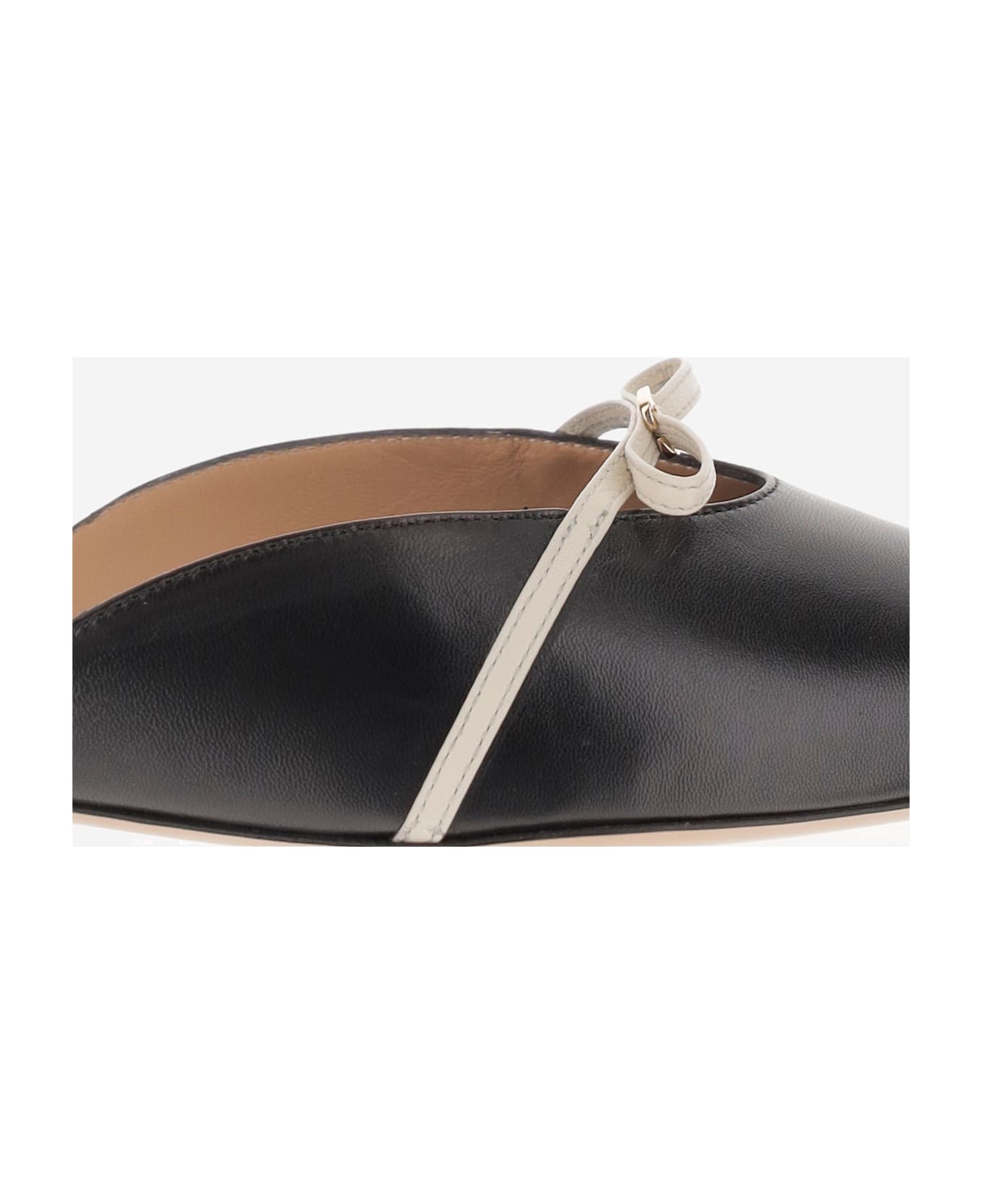 Ferragamo Leather Mules With Bow - Black