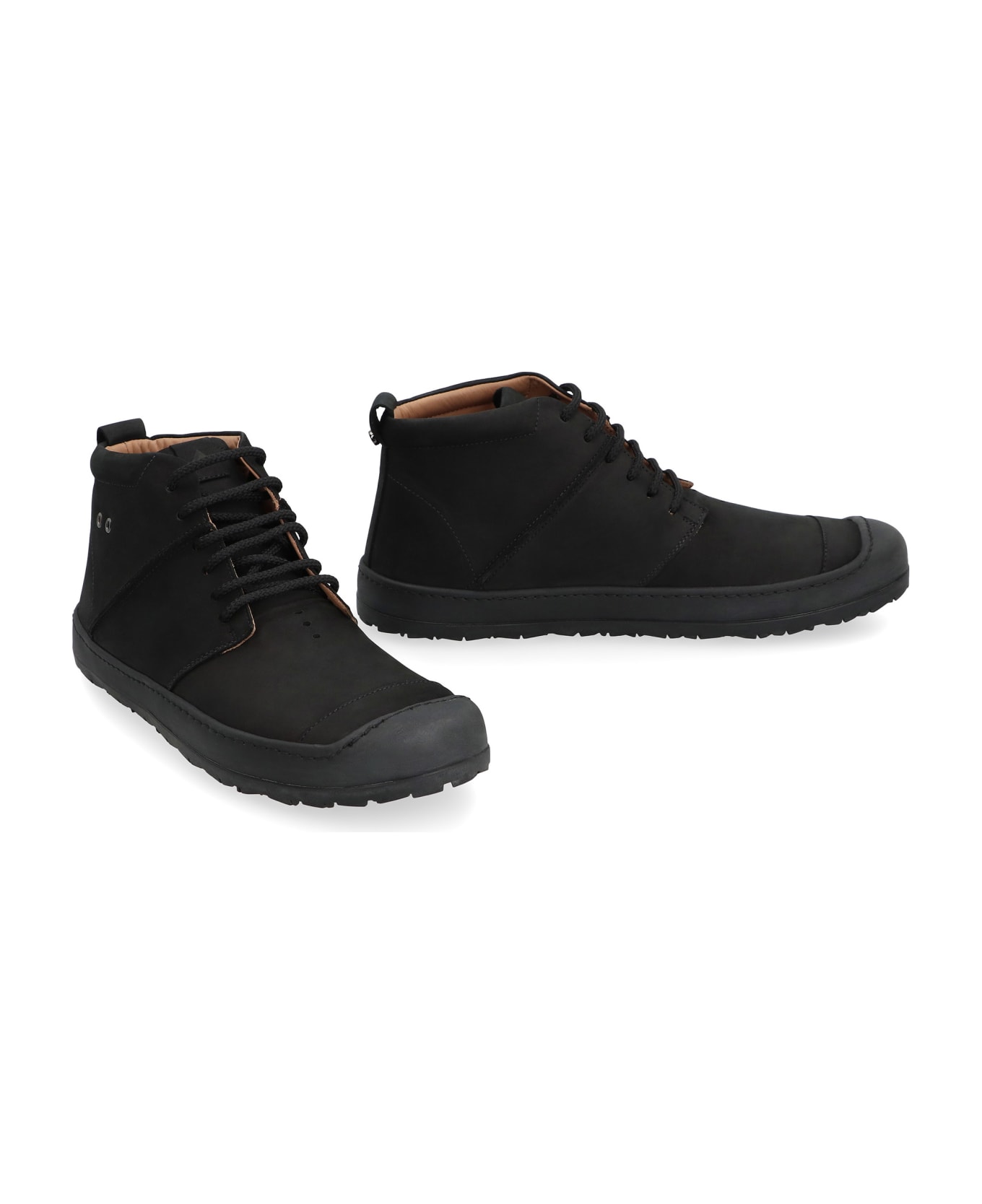 Volta Leather Desert Boots - black