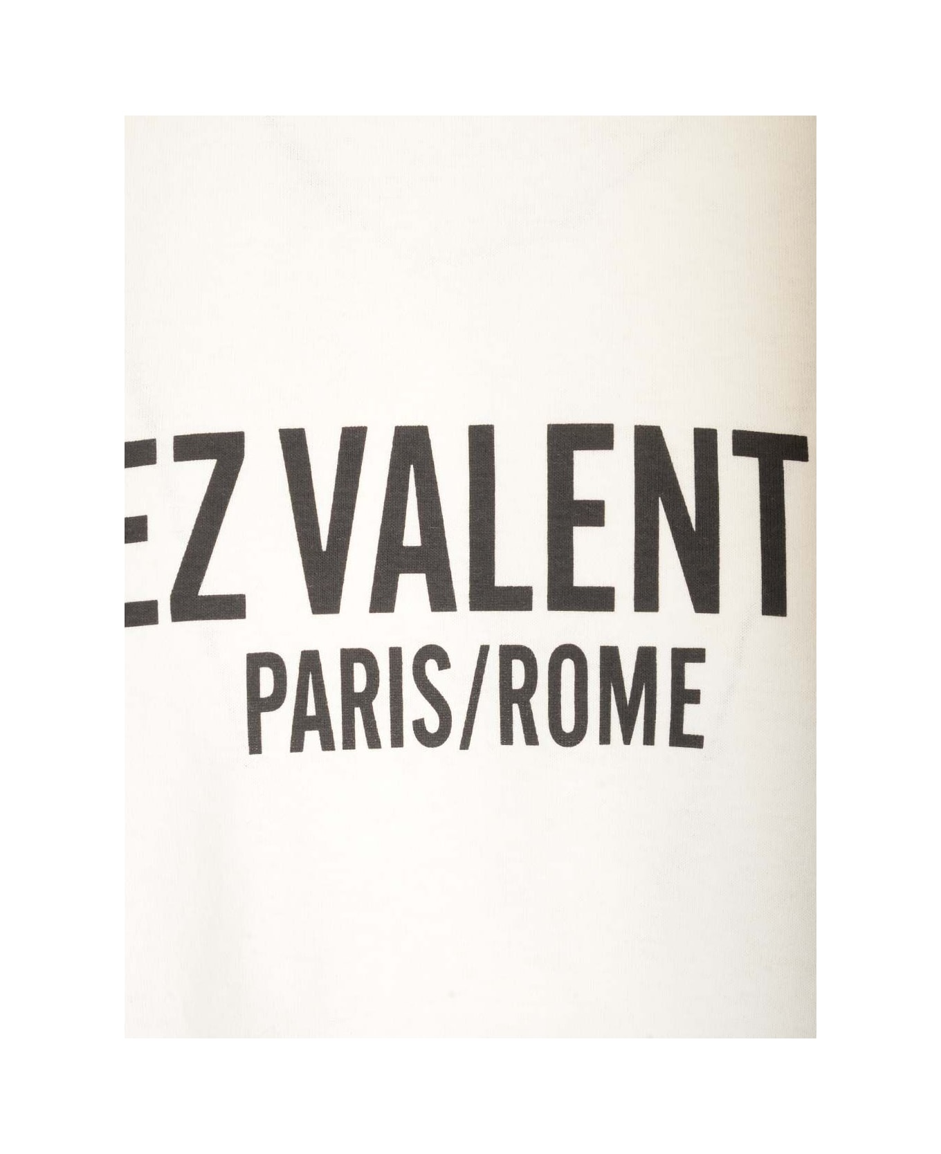 Valentino 
chez Valentino
 T-shirt - Ivory