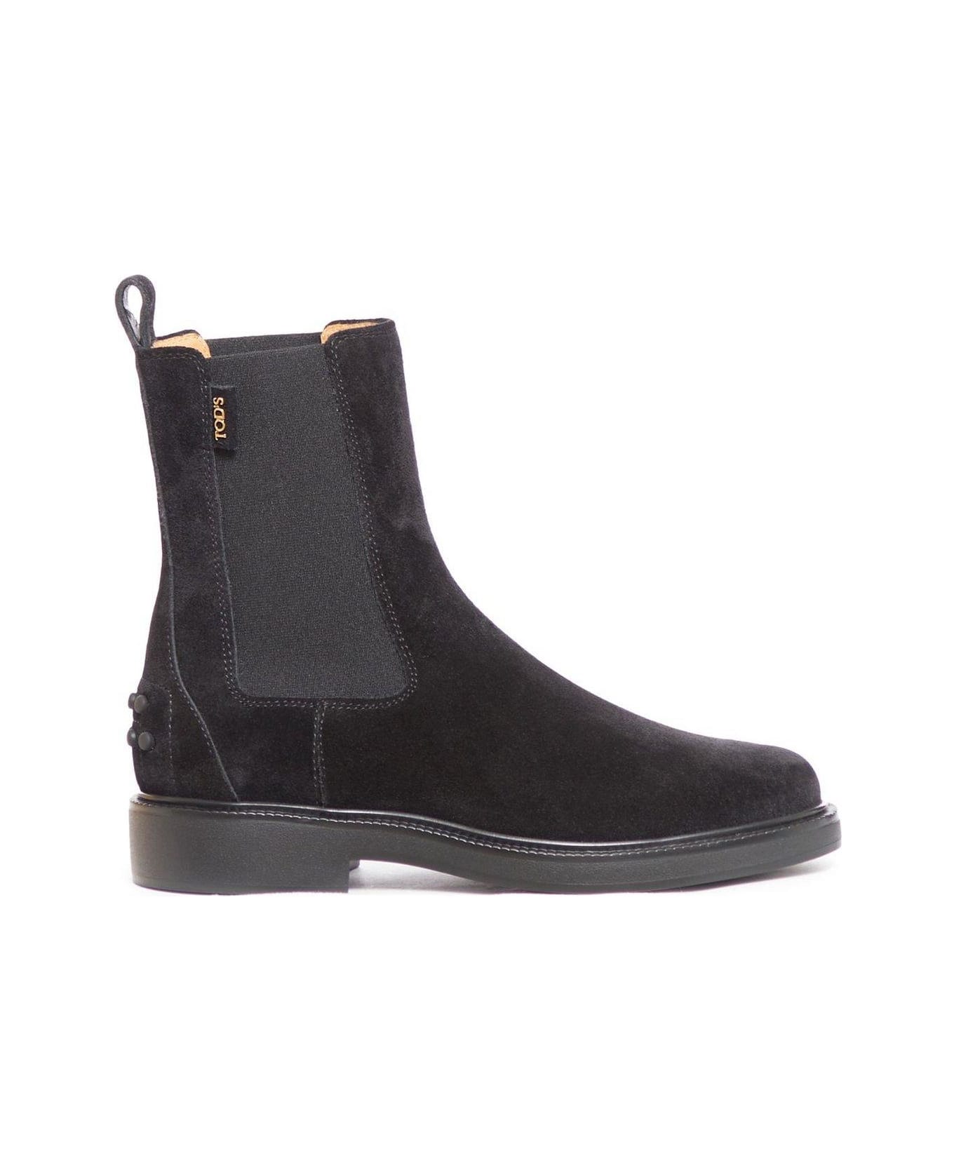 Tod's Round Toe Ankle Boots