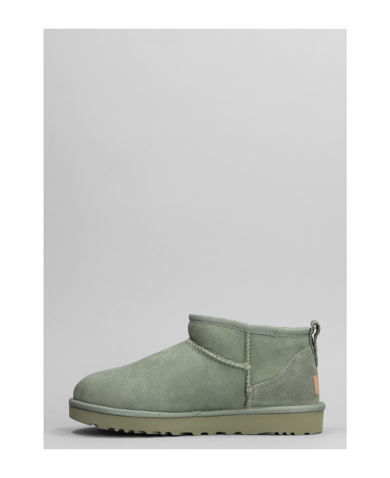 UGG Classic Ultra Mini Low Heels Ankle Boots In Green Suede - green フラットシューズ