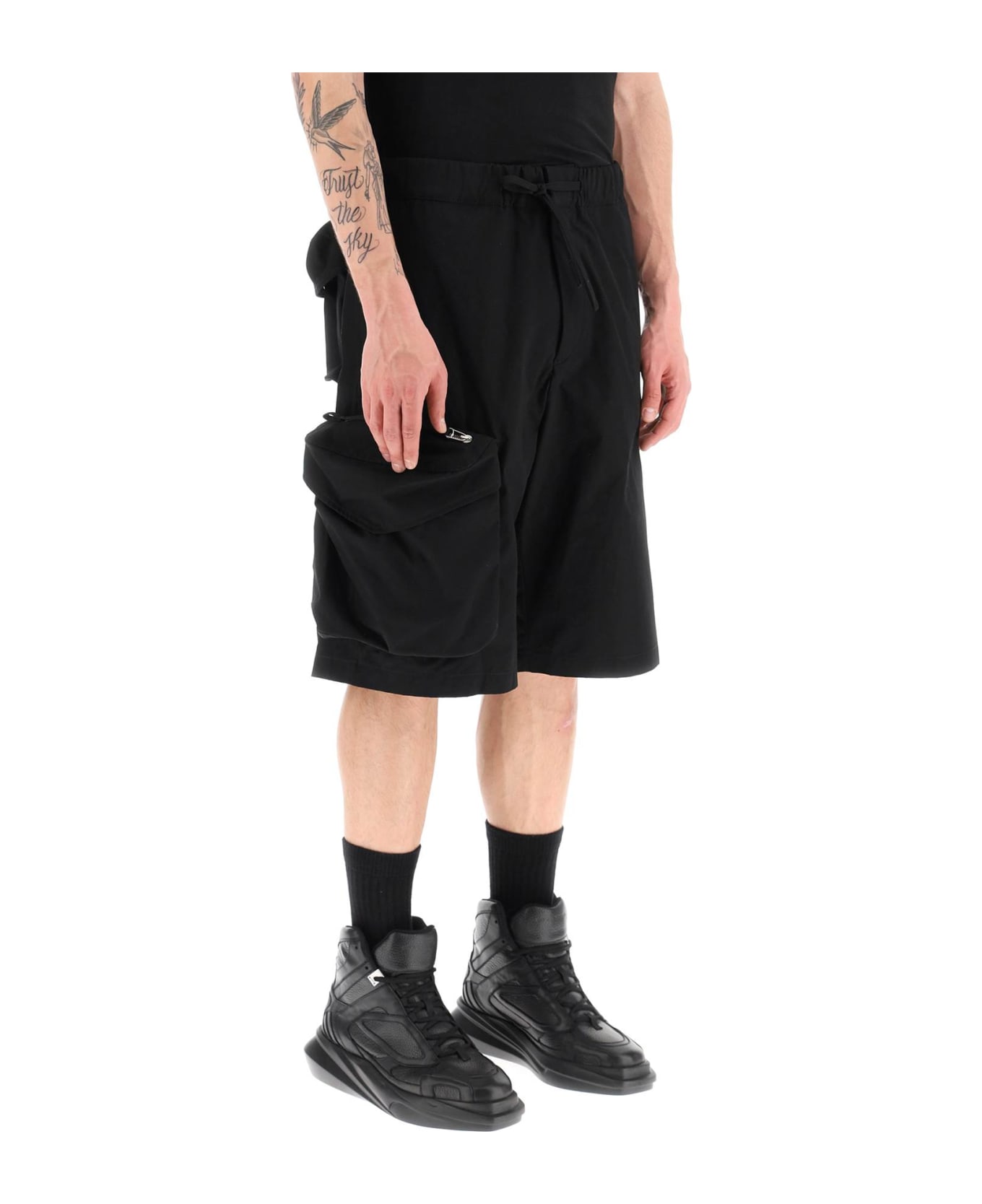 OAMC Oversized Shorts With Maxi Pockets - BLACK (Black) ショートパンツ