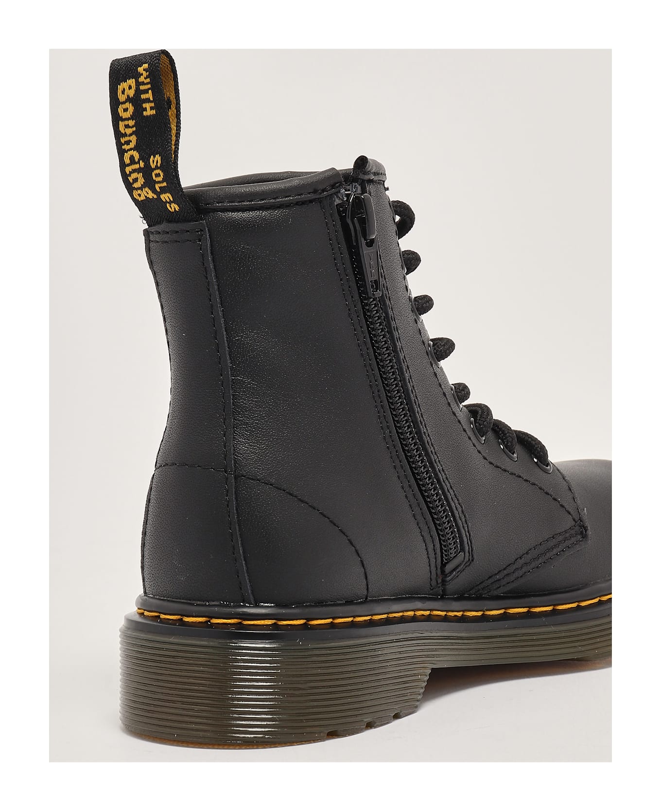 Dr. Martens 1460j Boots - NERO