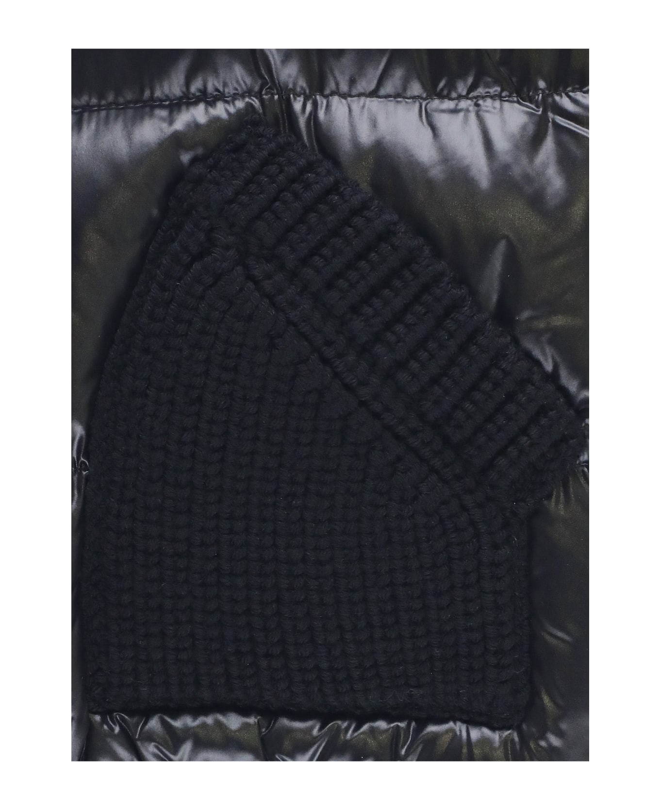 Moncler Aigues Down Jacket - Black