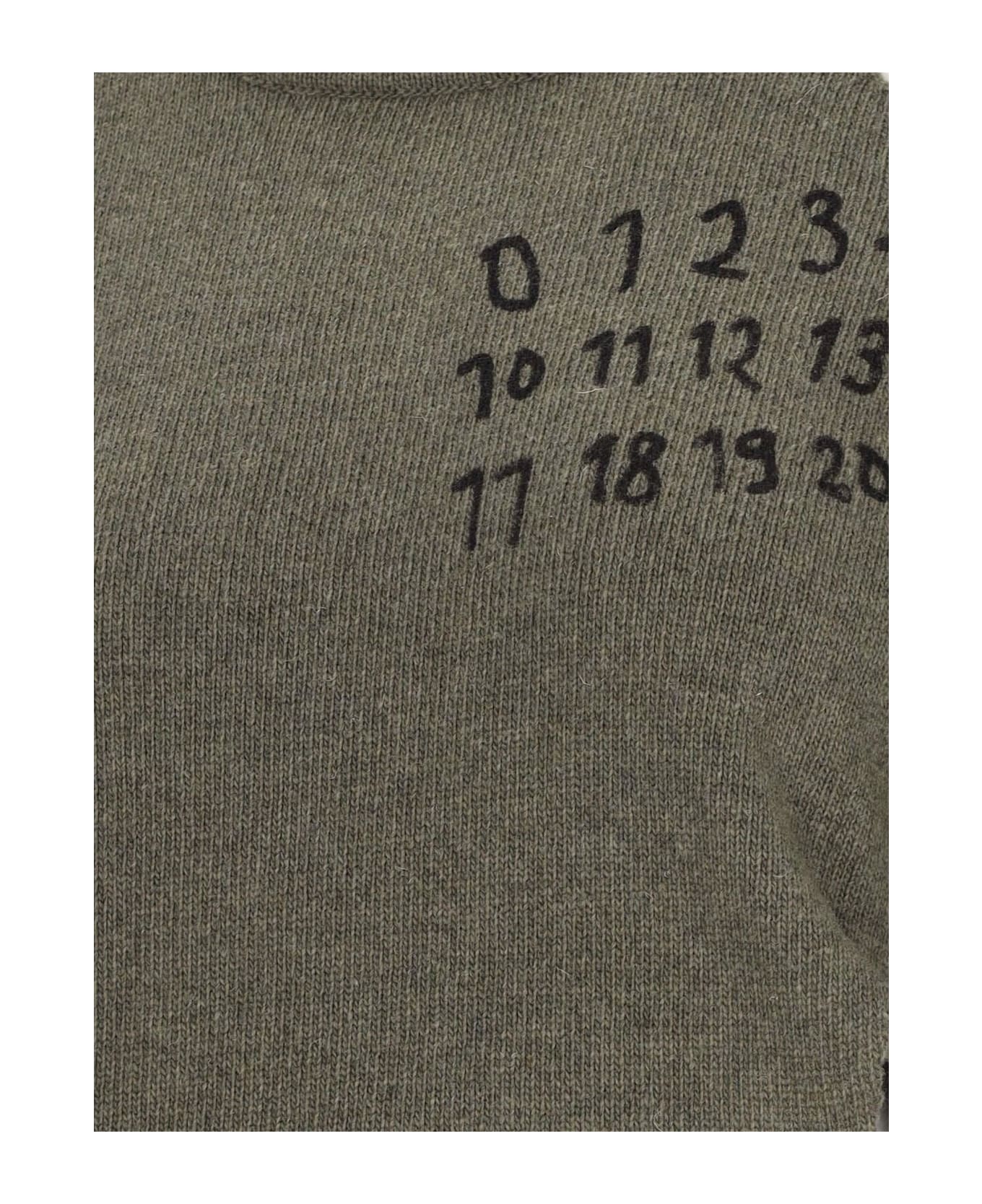 MM6 Maison Margiela Cut-out Detail Sweater - S Olive