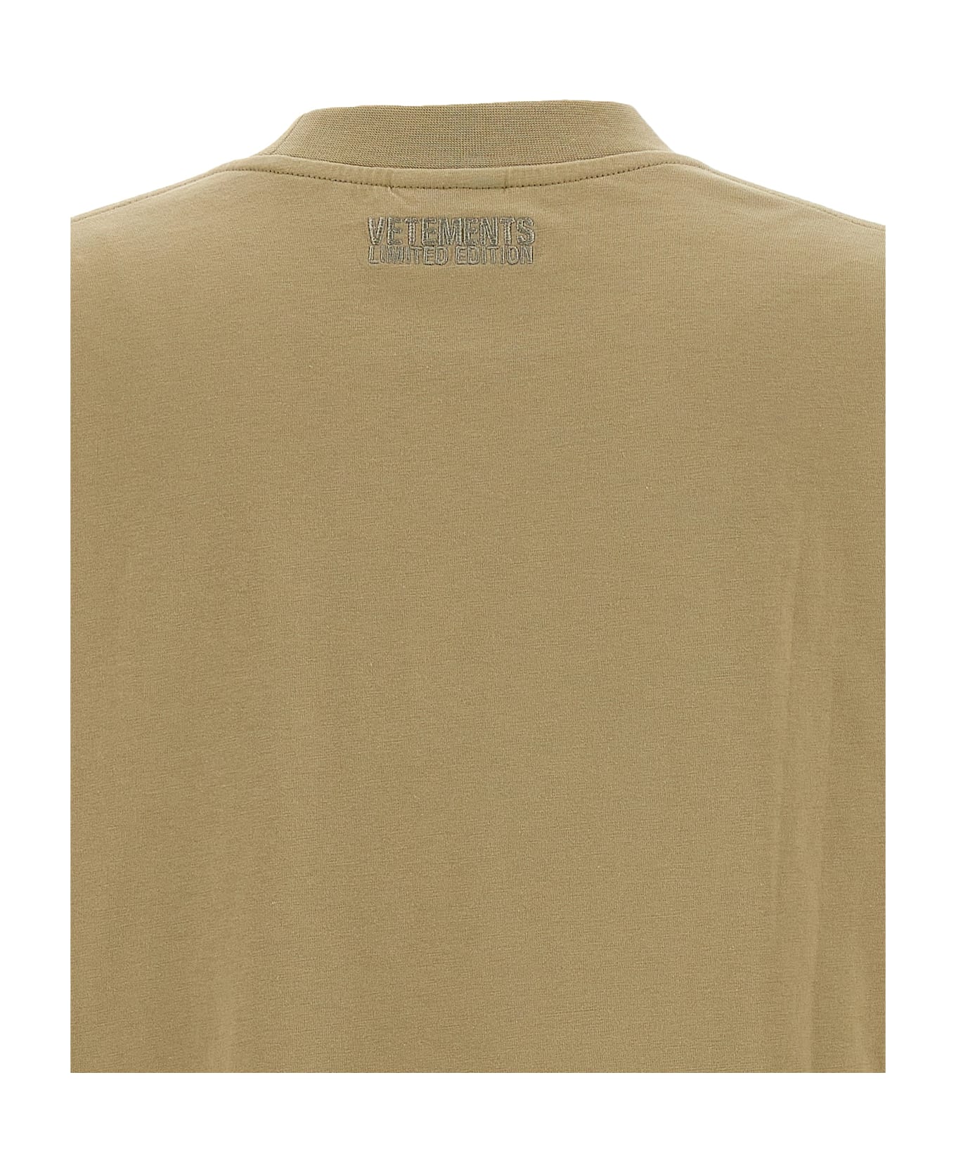 VETEMENTS 
oval Logo
 T-shirt - Beige