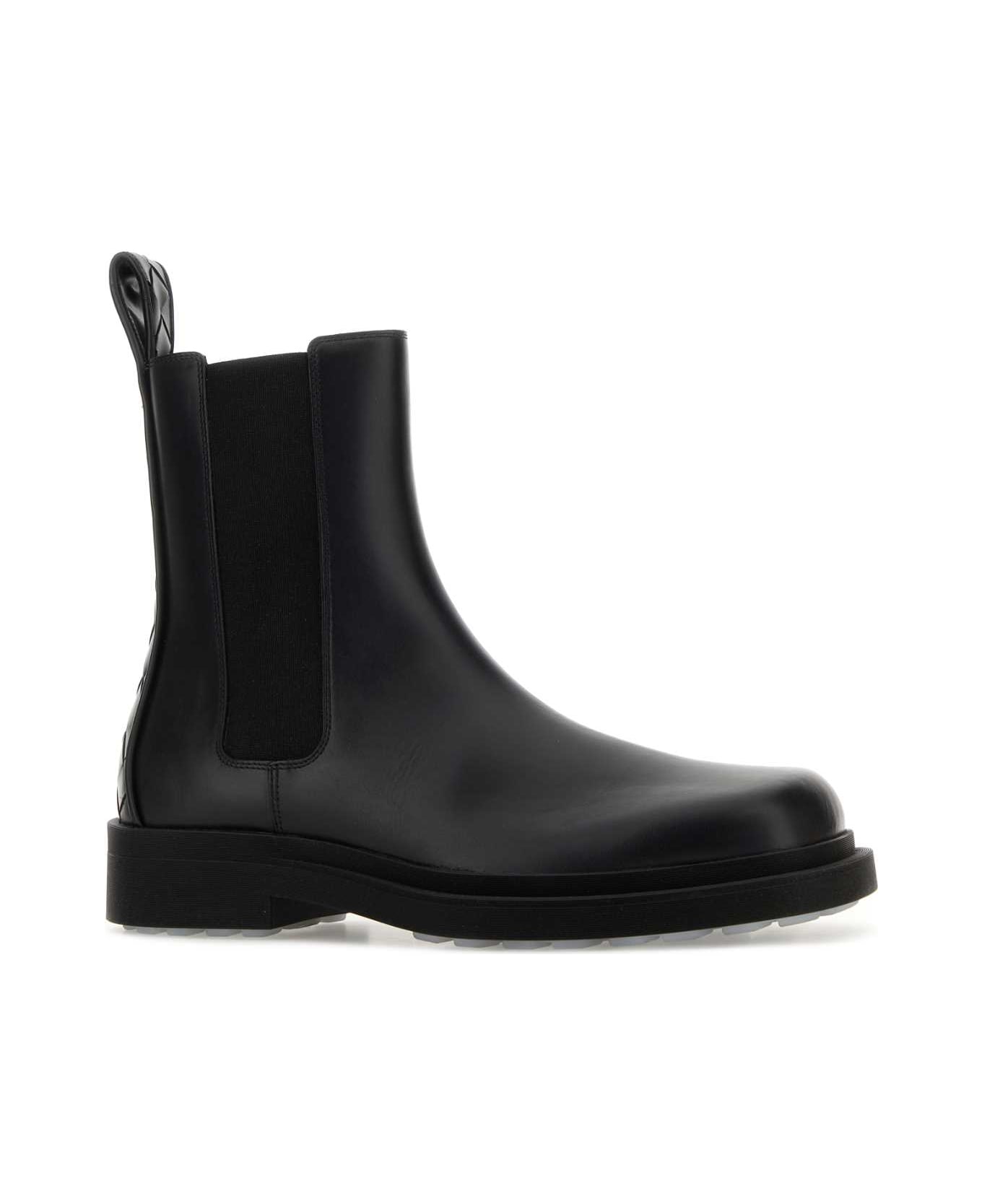 Bottega Veneta Black Leather Chelsea Ben Ankle Boots - Black