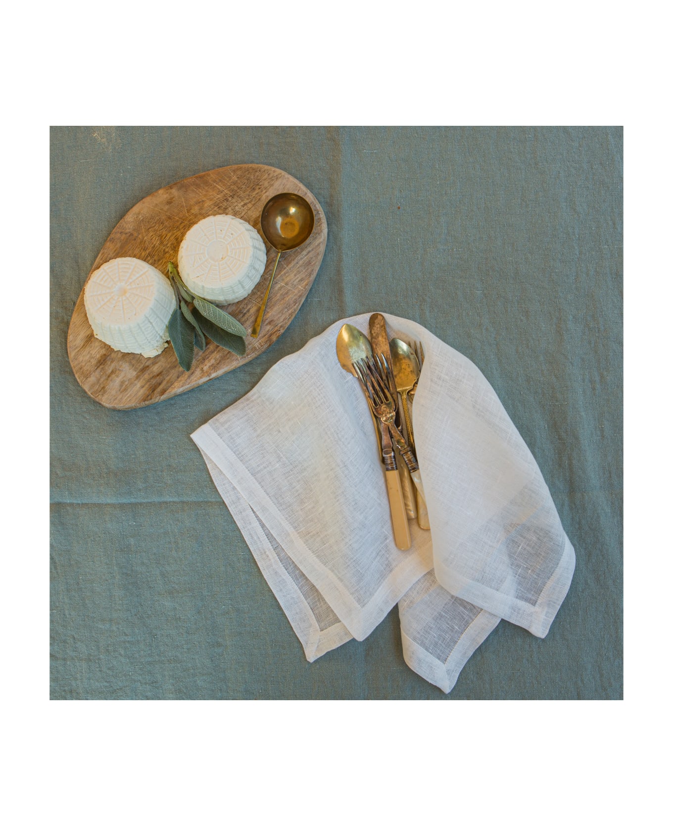 Once Milano Line Tablecloth With Large Border - Sage