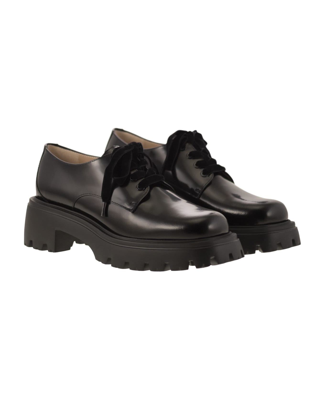 Stuart Weitzman Emerson Derby Black | italist