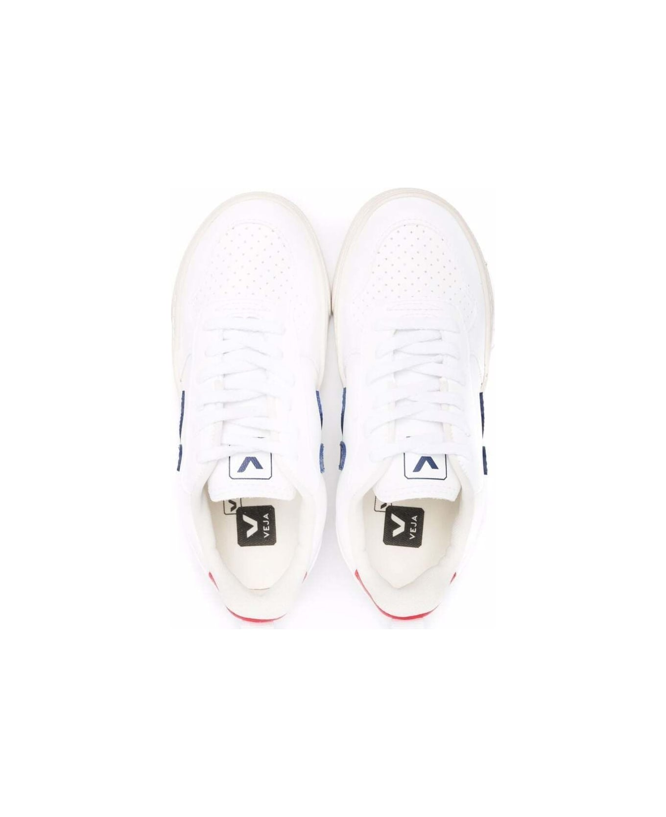 Veja Kids Boy's V-10 White Organic Cotton One of Americas most popular sneaker brands brings its affordable kicks to lower Manhattan - White