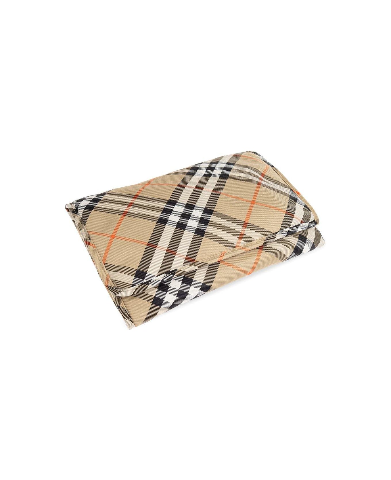 Burberry Zipped Checked Changing Bag - Beige