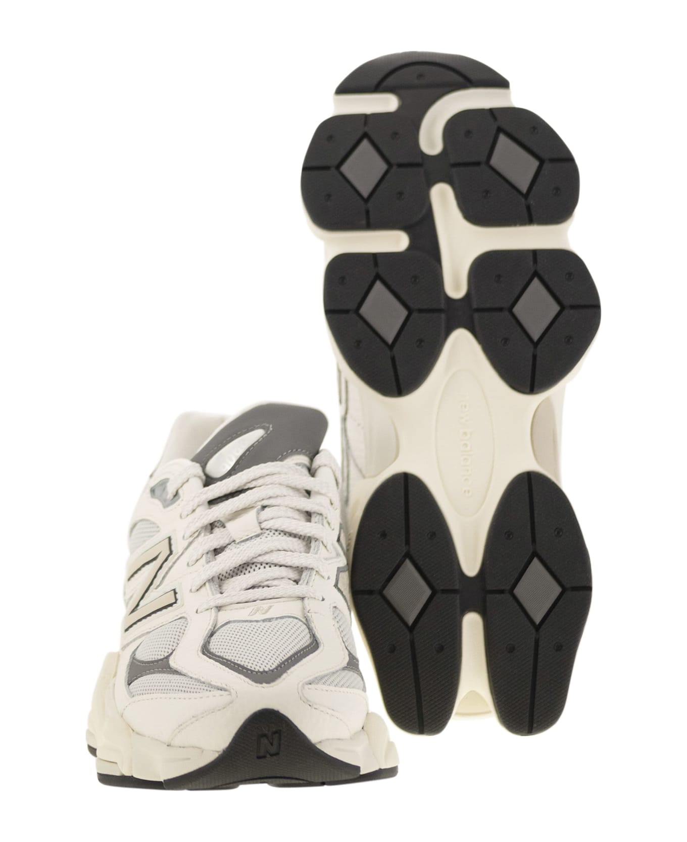 New Balance 9060 - Sneakers - Ivory